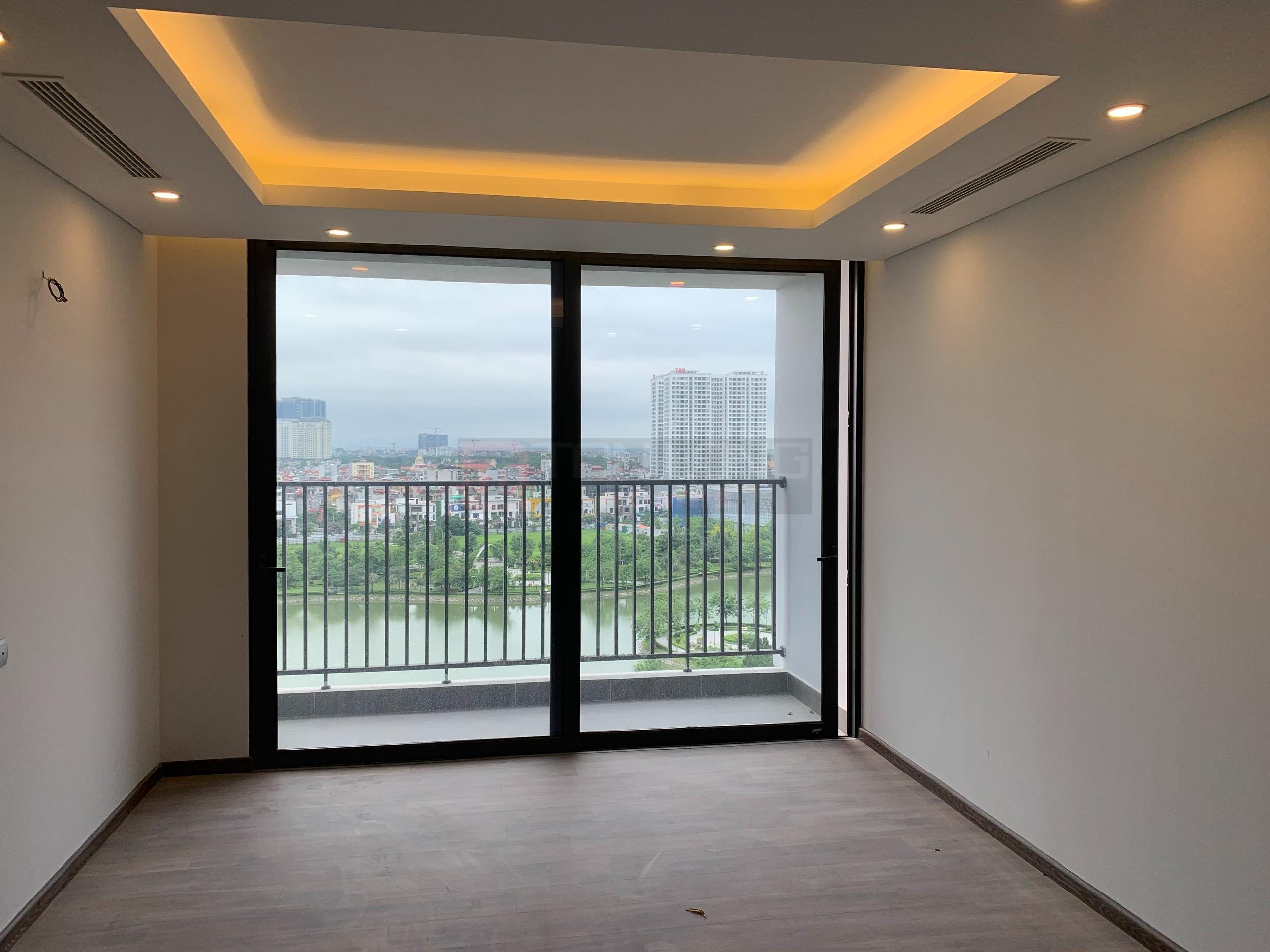 Cho thuê căn hộ 3 ngủ 102m2 tầng cao, đồ cơ bản tòa N01T4 Ngoại Giao Đoàn 6