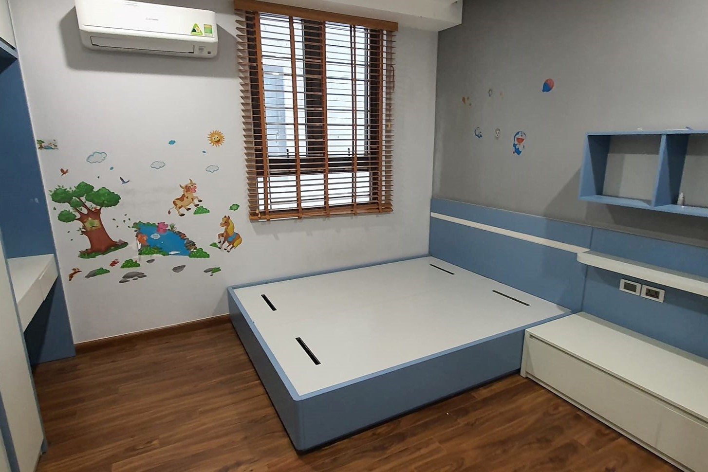 Cho thuê căn hộ 3 ngủ 120m2 tầng cao full đồ tòa N03T7 Ngoại Giao Đoàn 4