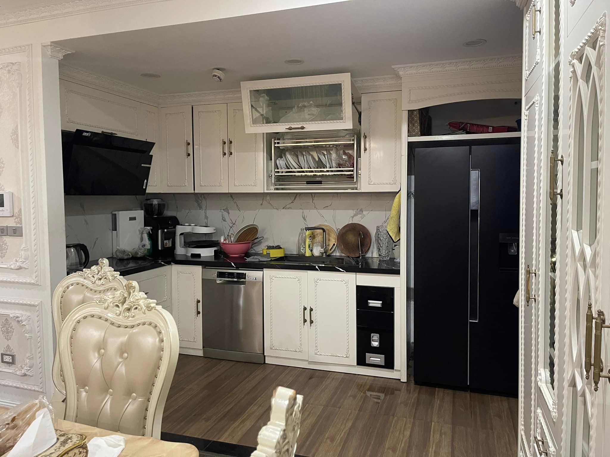 Cho thuê căn hộ 3 ngủ 122m2 view tuyệt đẹp tòa N01T8 Ngoại Giao Đoàn 2