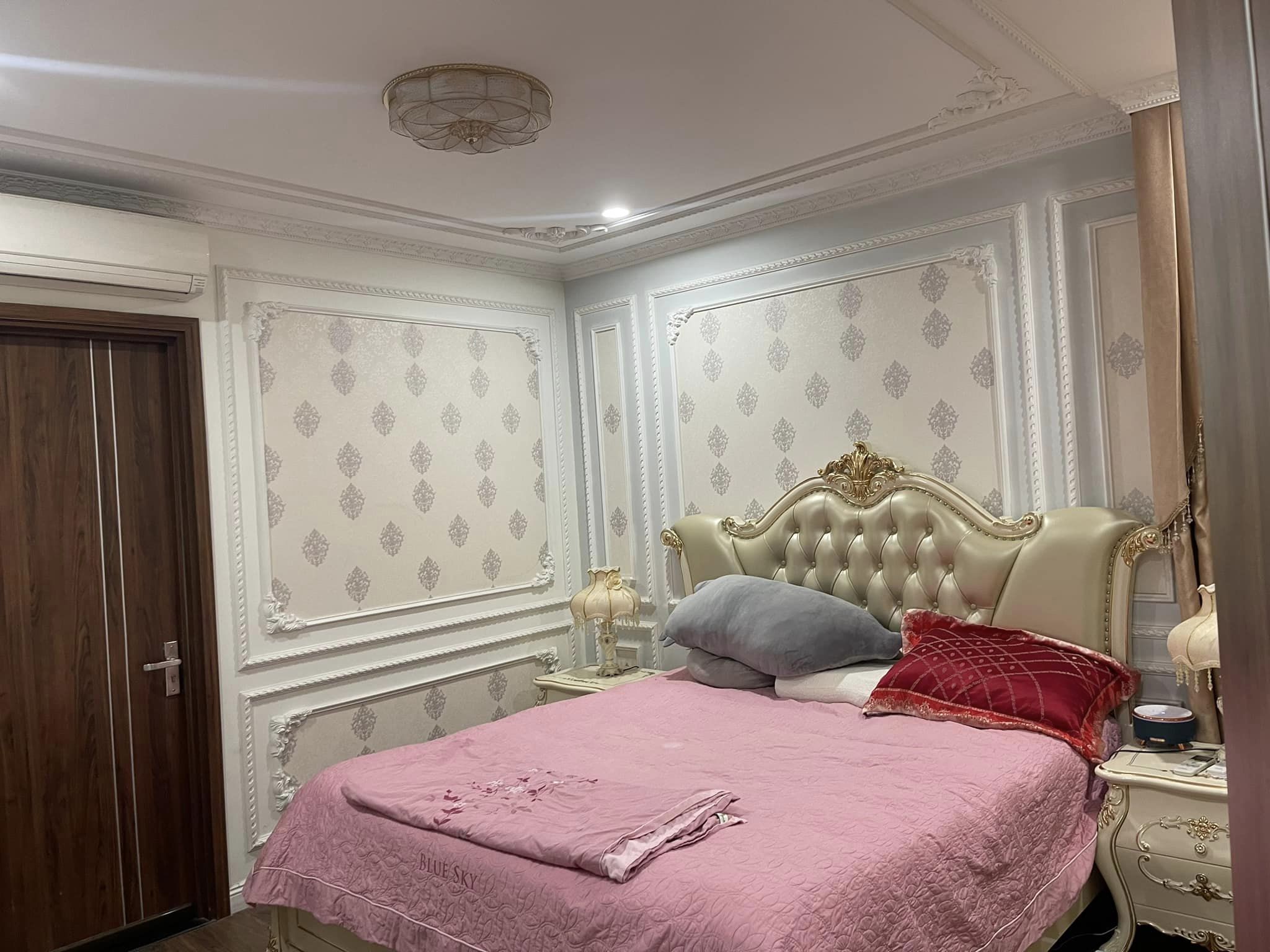 Cho thuê căn hộ 3 ngủ 122m2 view tuyệt đẹp tòa N01T8 Ngoại Giao Đoàn 4