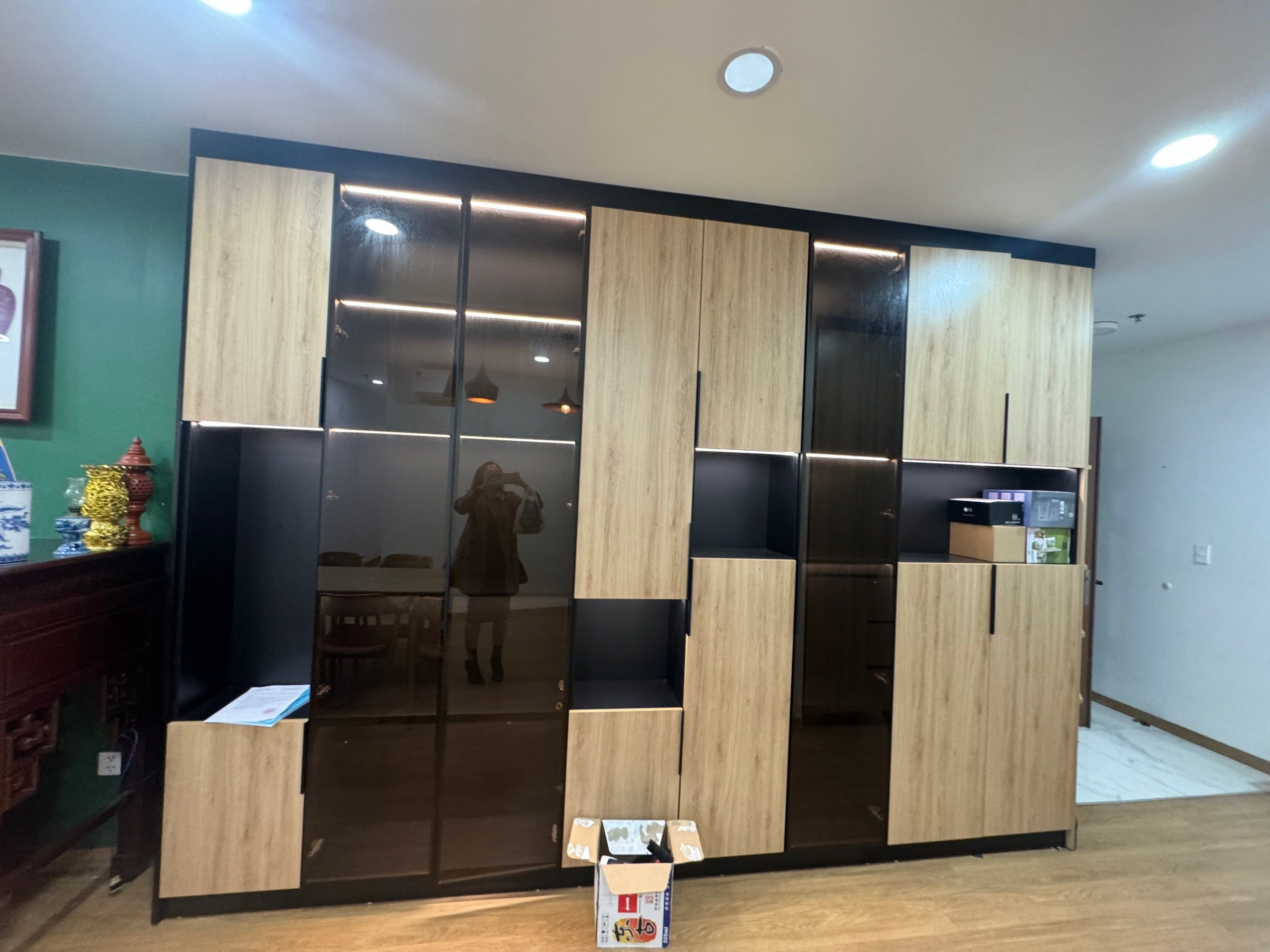 Cho thuê căn hộ 3 ngủ 130m2 full đồ hướng Nam view thoáng tòa N03T3 5