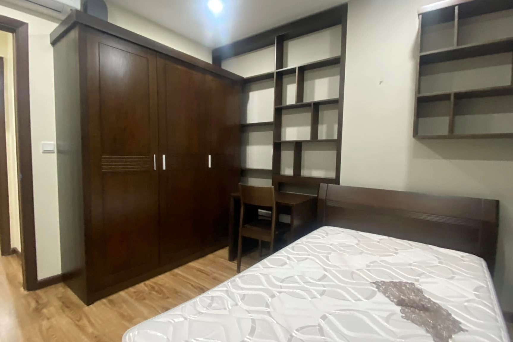 Cho thuê căn hộ 3 ngủ 134m2 tầng cao full đồ mới tòa N03T6 Ngoại Giao Đoàn 5
