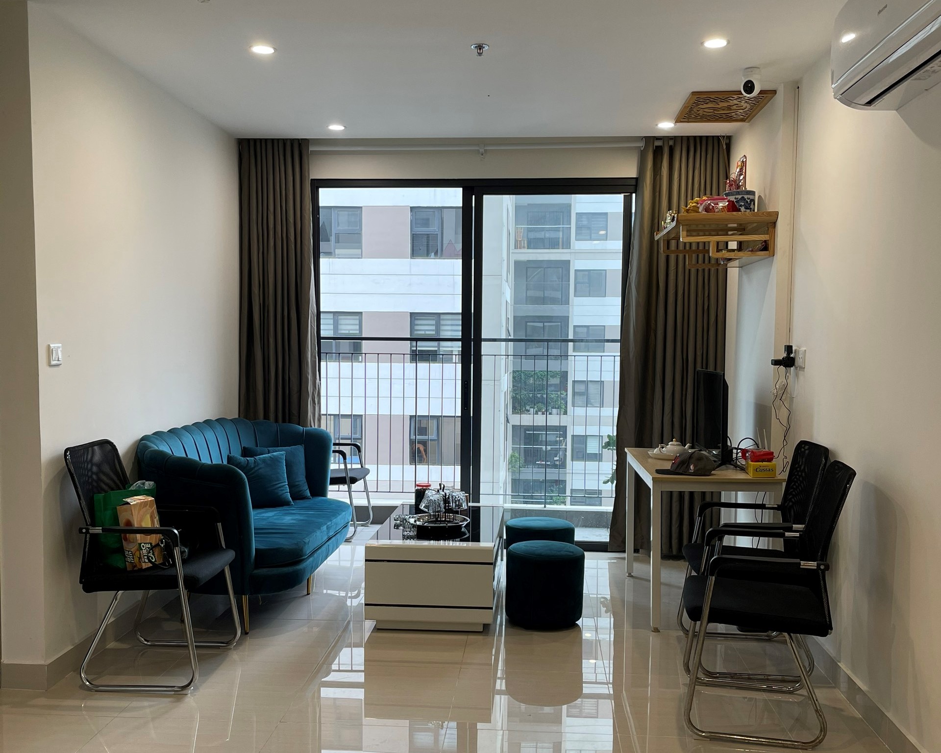 Cho thuê căn hộ 3 ngủ 87m2 tầng trung, full đồ view nội khu tòa A6 An Bình City 1