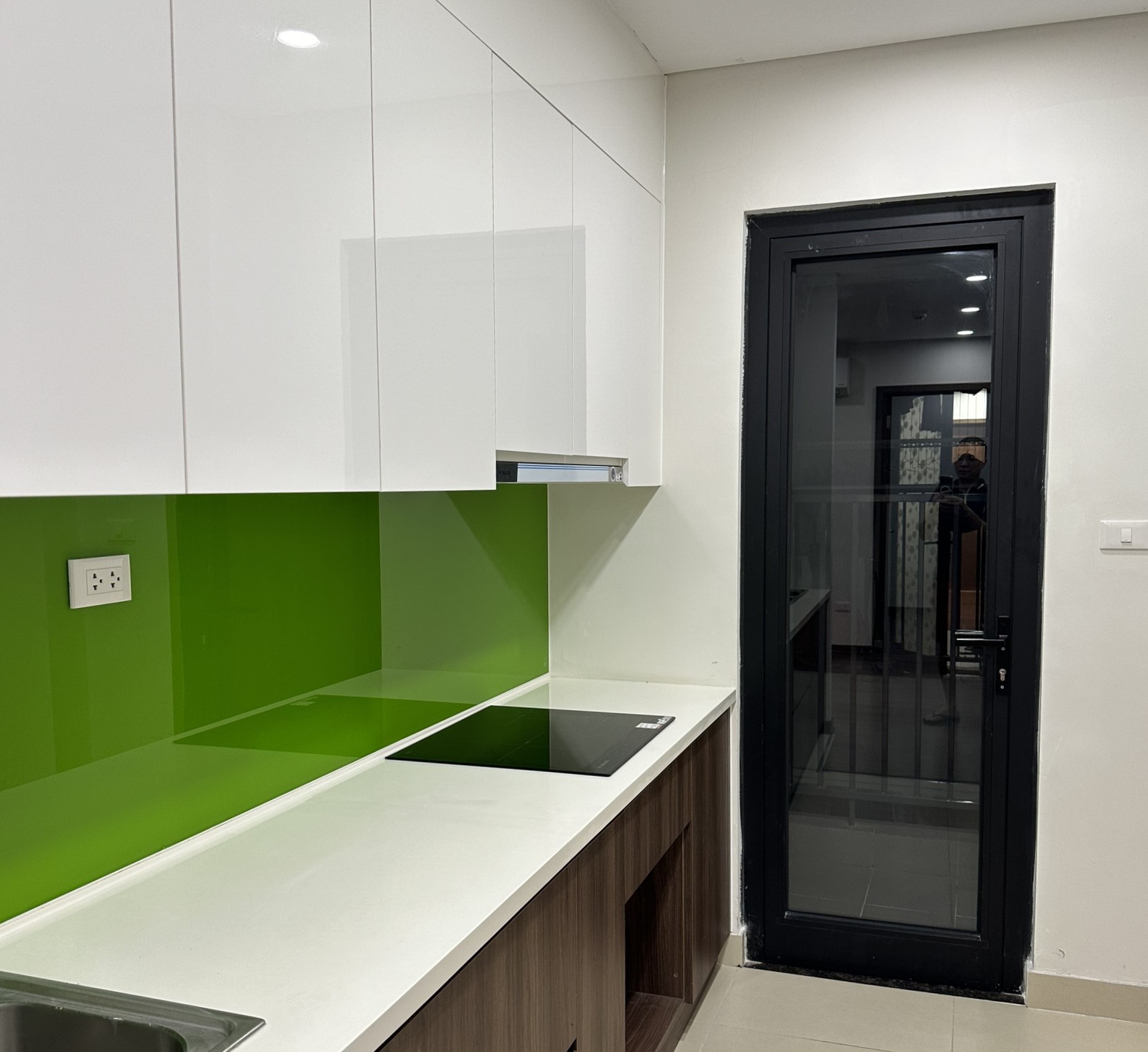 Cho thuê căn hộ 3 ngủ 95m2 đồ liền tường tòa N01T1A Ngoại Giao Đoàn 2
