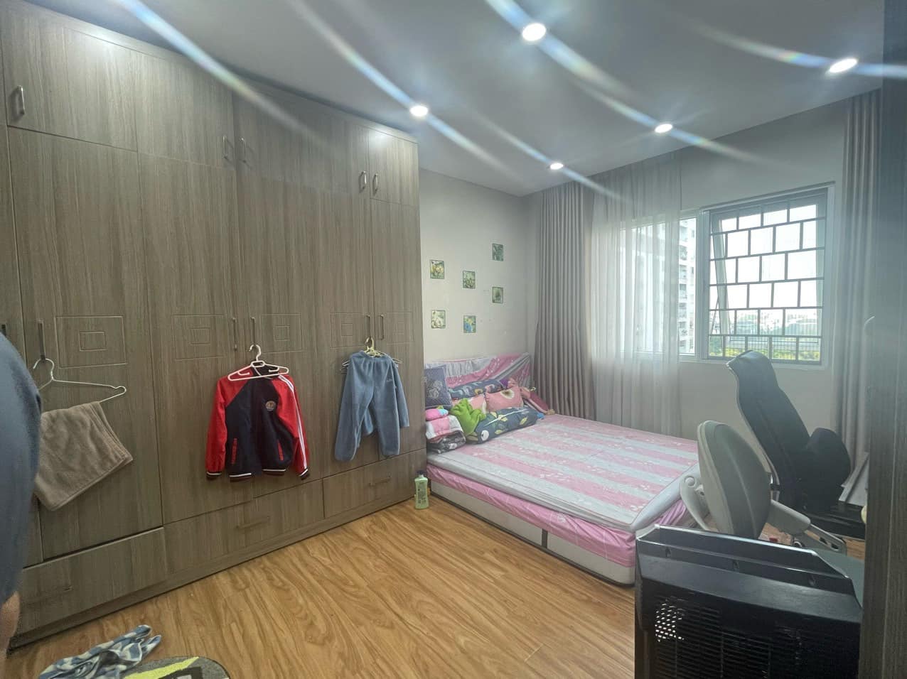 Cho thuê căn hộ 3 ngủ 98m2 full đồ cao cấp tòa N02T1 Ngoại Giao Đoàn 3