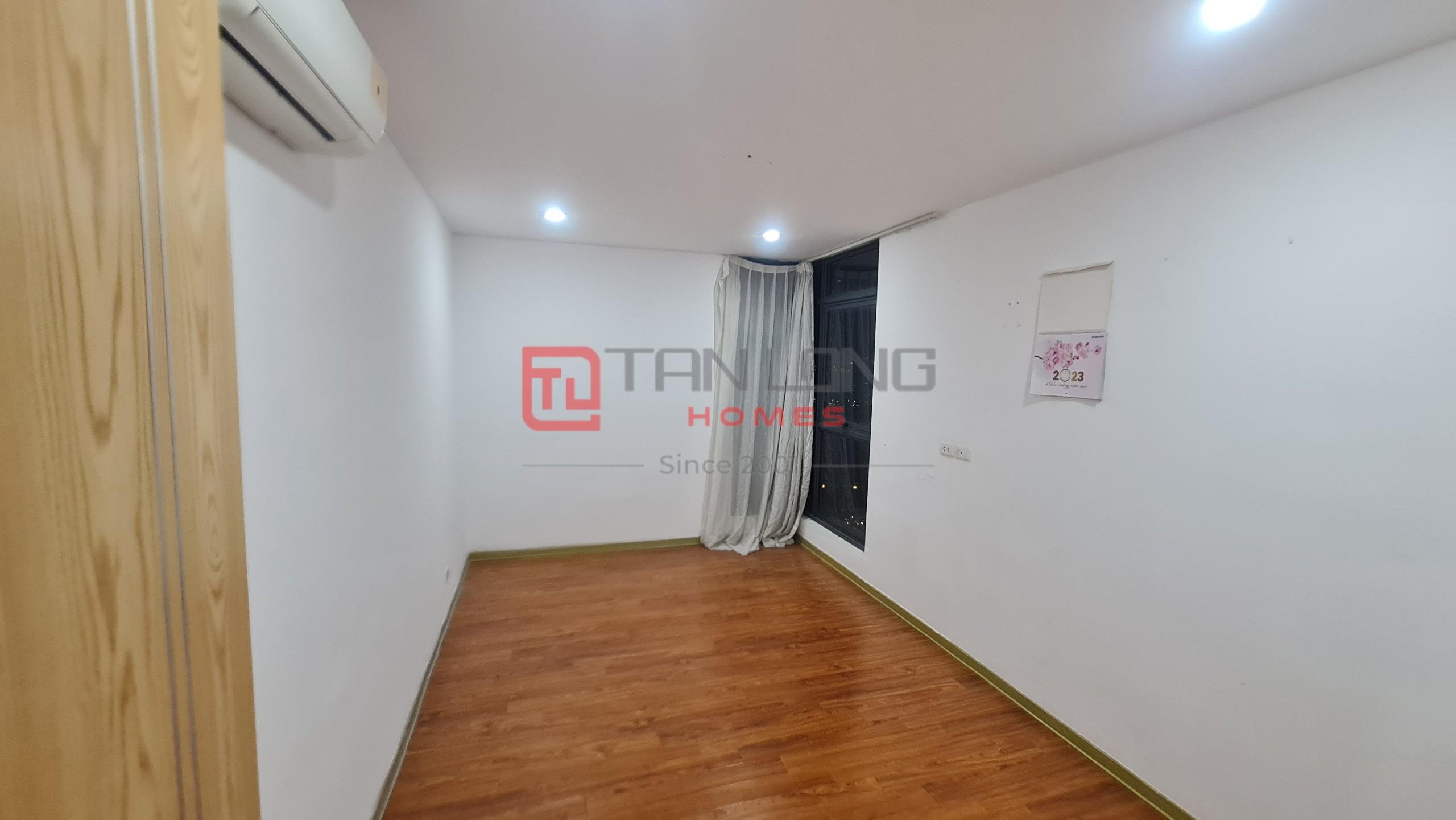 Cho thuê căn hộ 3 ngủ đồ cơ bản 127m2 tòa N01T3 Ngoại Giao Đoàn 4
