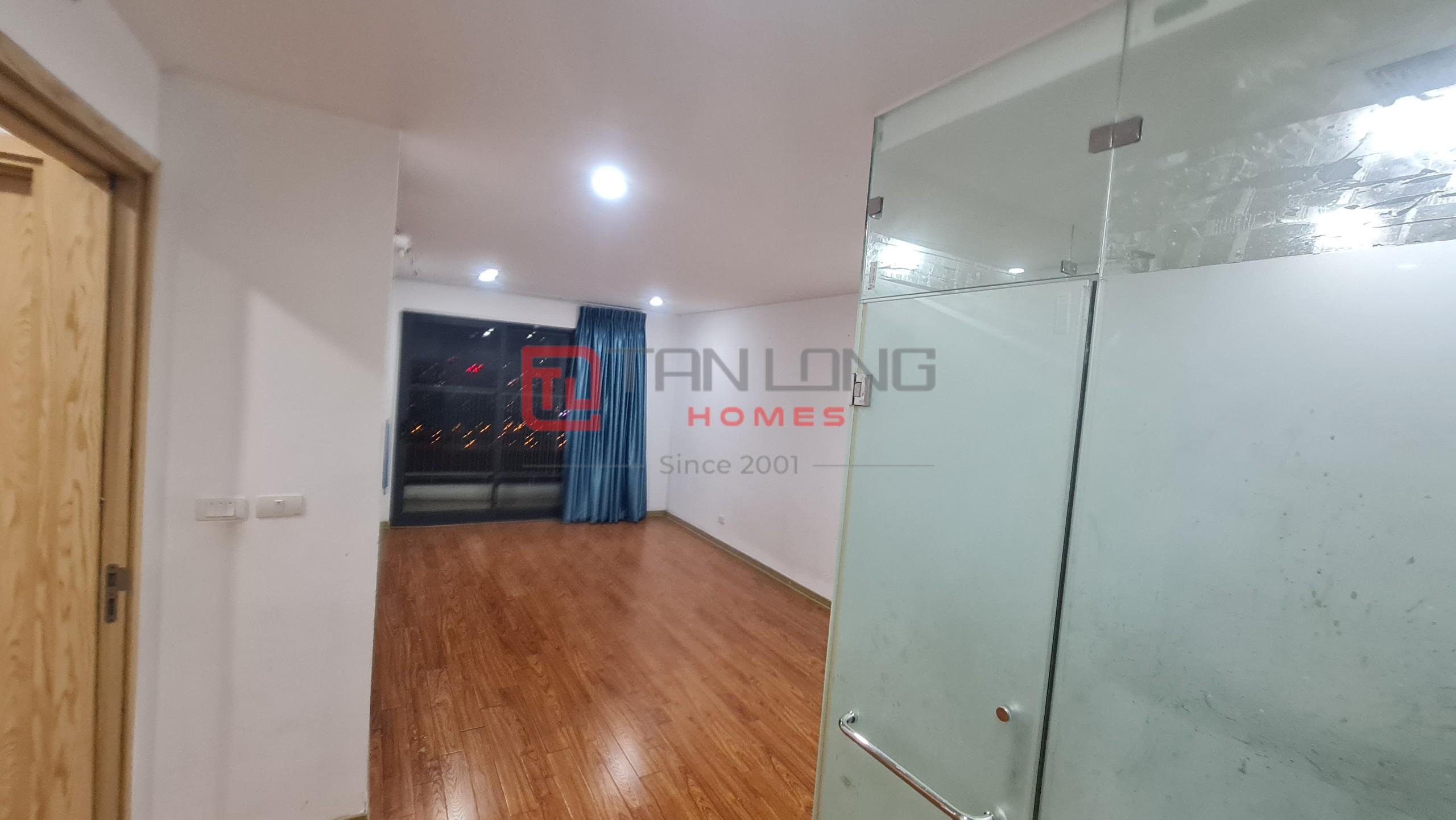 Cho thuê căn hộ 3 ngủ đồ cơ bản 127m2 tòa N01T3 Ngoại Giao Đoàn 6