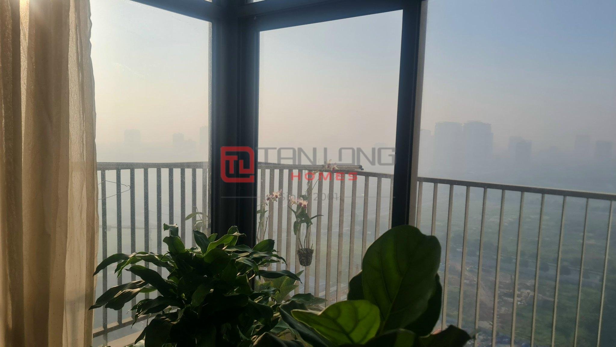 Cho thuê căn hộ 3 ngủ đồ cơ bản 127m2 tòa N01T3 Ngoại Giao Đoàn 9