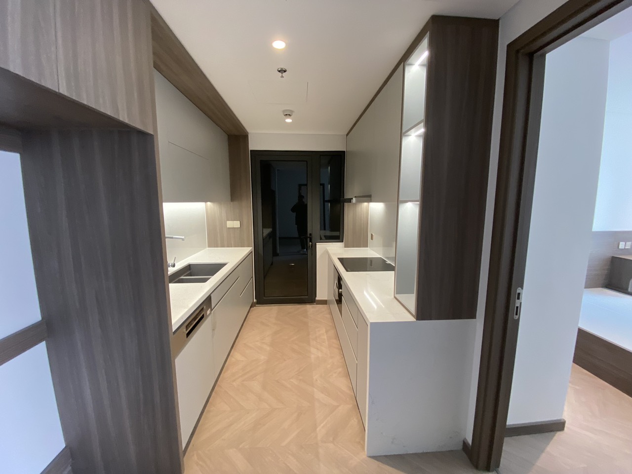Cho thuê căn hộ 3 ngủ đồ cơ bản view đẹp tòa N01T6 Han Jardin Ngoại Giao Đoàn 4