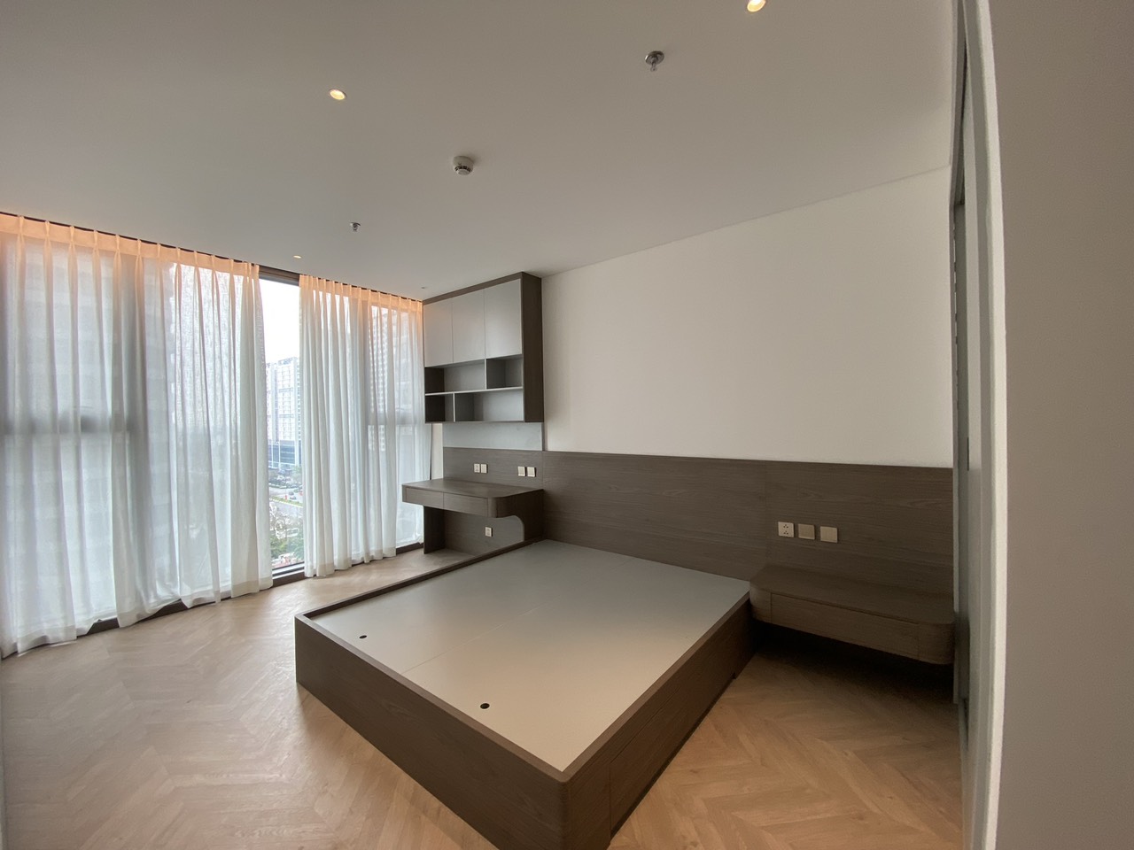 Cho thuê căn hộ 3 ngủ đồ cơ bản view đẹp tòa N01T6 Han Jardin Ngoại Giao Đoàn 6
