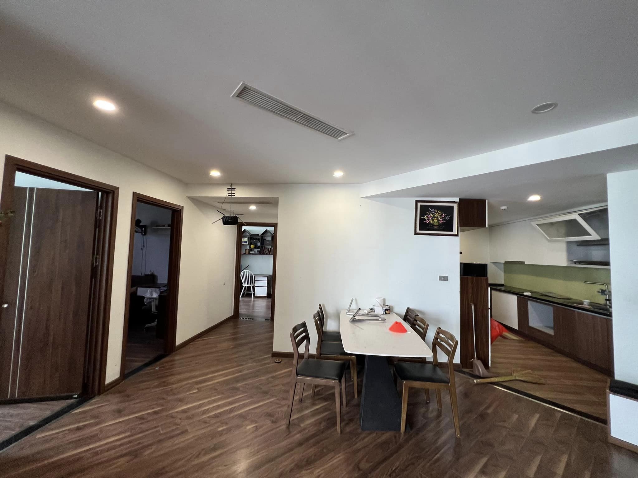 Cho thuê căn hộ 3 ngủ N01T8 Ngoại Giao Đoàn giá tốt, view cực đẹp 3