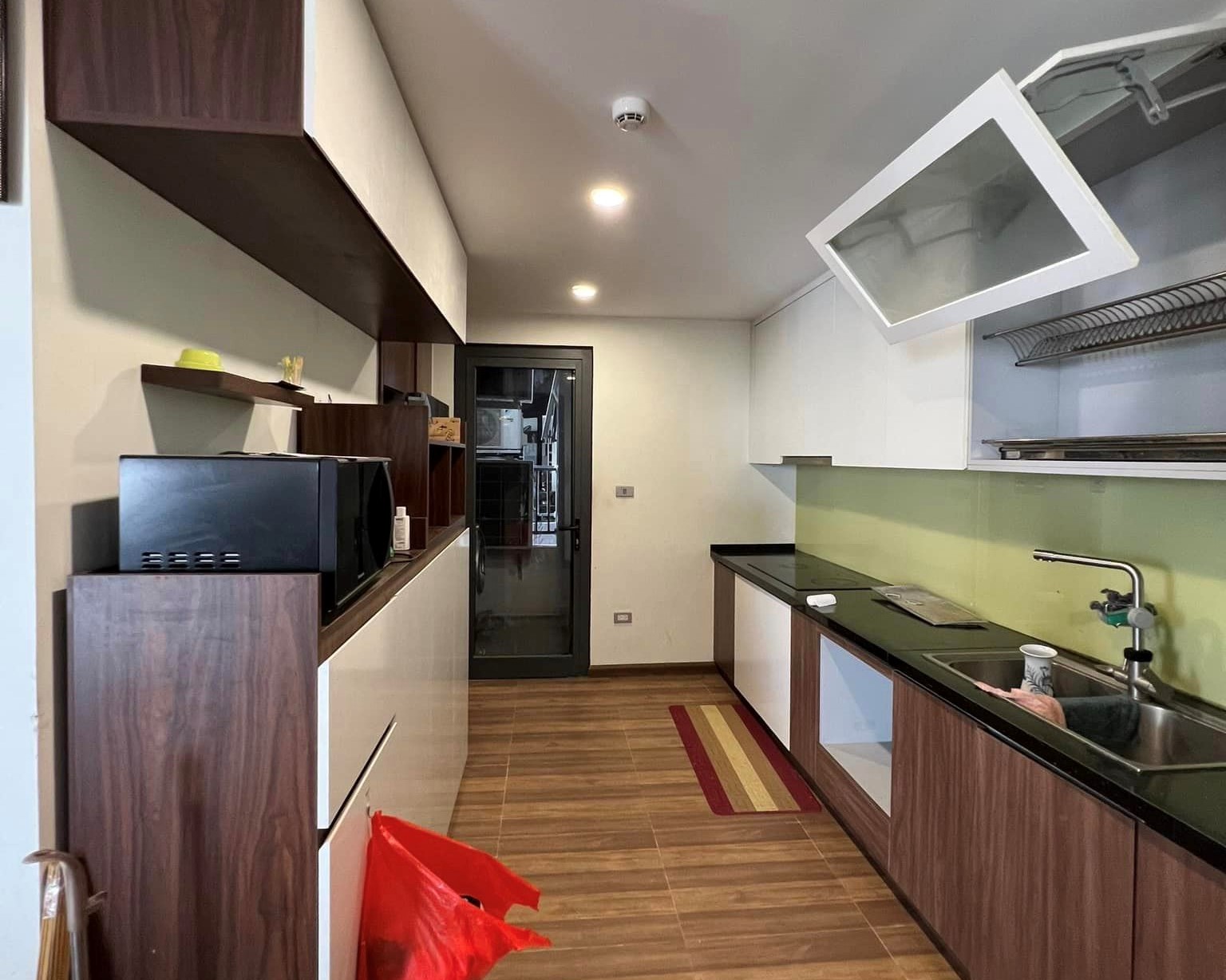 Cho thuê căn hộ 3 ngủ N01T8 Ngoại Giao Đoàn giá tốt, view cực đẹp 8