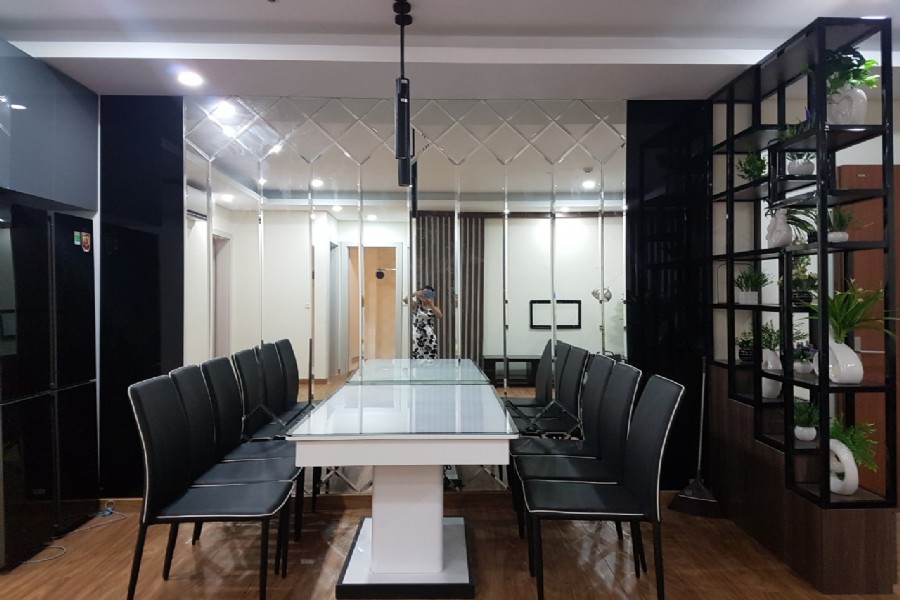 Cho thuê căn hộ 3 phòng ngủ chung cư N03 T5 Ngoại Giao Đoàn 10