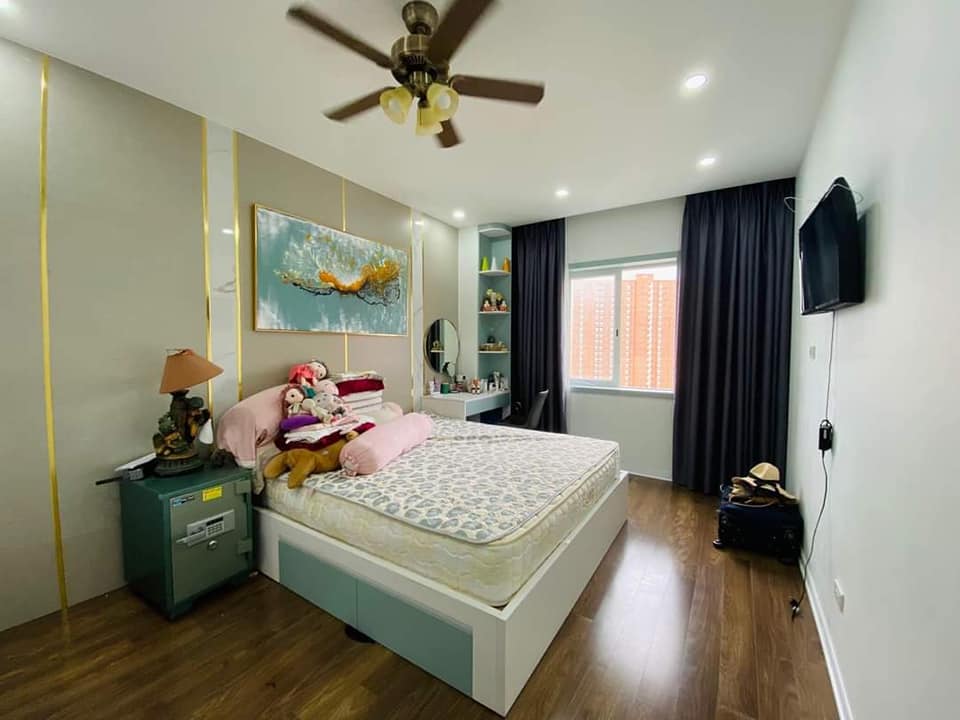 Cho thuê căn hộ 3 phòng ngủ, KĐT Nam Cường, Cổ Nhuế, full nội thất 4
