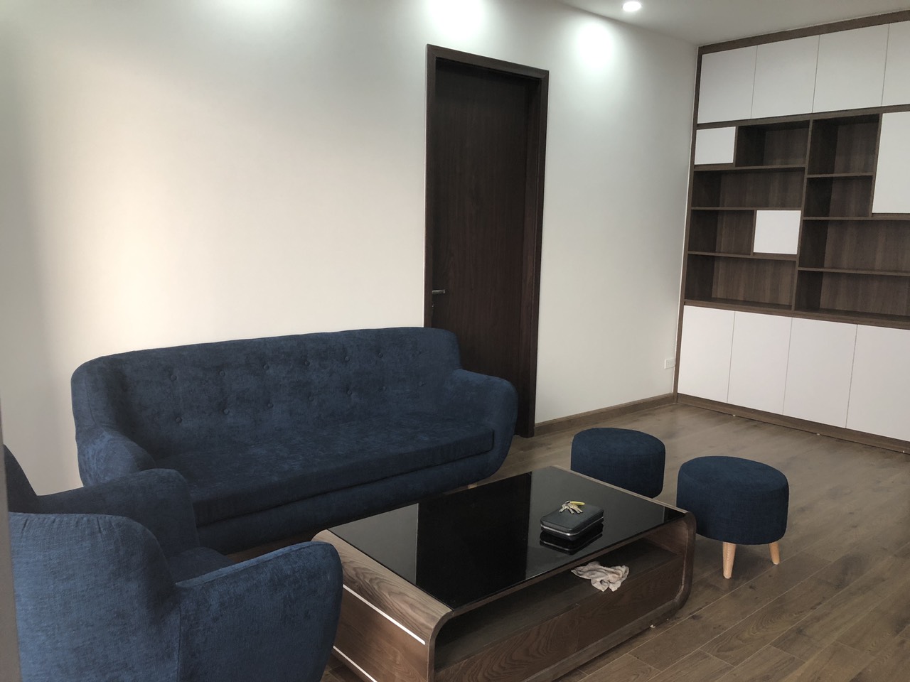 Cho thuê căn hộ 3 phòng ngủ tòa N01 T2 khu Ngoại Giao Đoàn, Bắc Từ Liêm giá 13.5tr/tháng 2