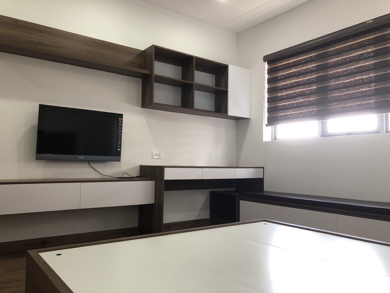 Cho thuê căn hộ 3PN toà N01 T2 Ngoại Giao Đoàn 6