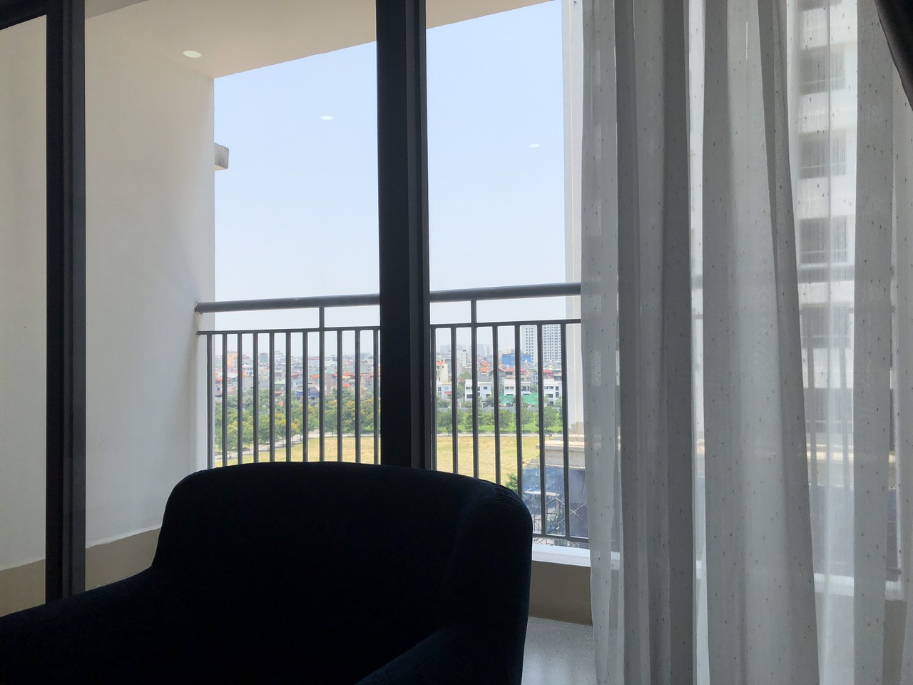 Cho thuê căn hộ 3PN toà N01 T2 Ngoại Giao Đoàn 11