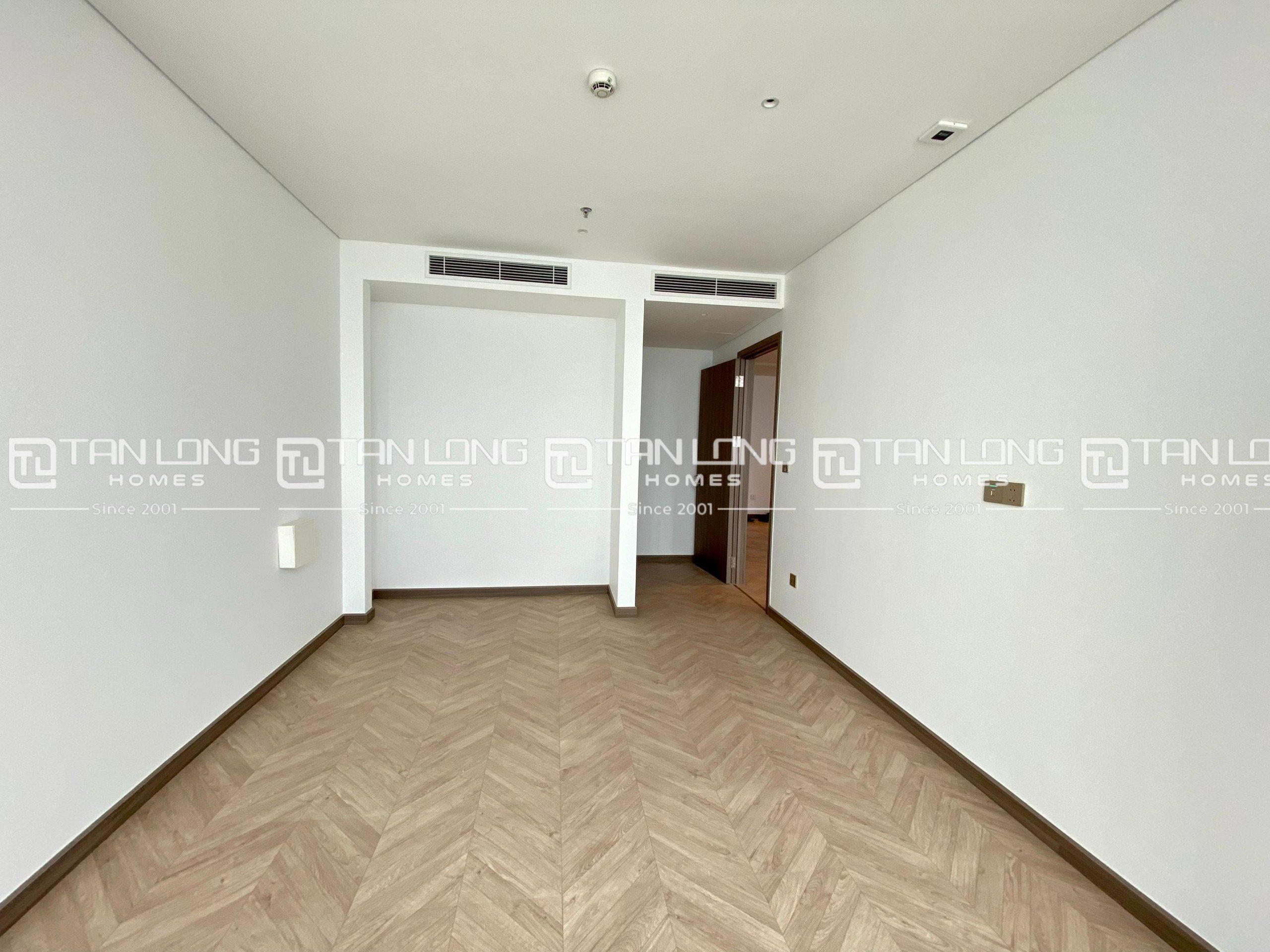 Cho thuê căn hộ 3PN toà N01T6 Ngoại Giao Đoàn full nội thất liền tường 4