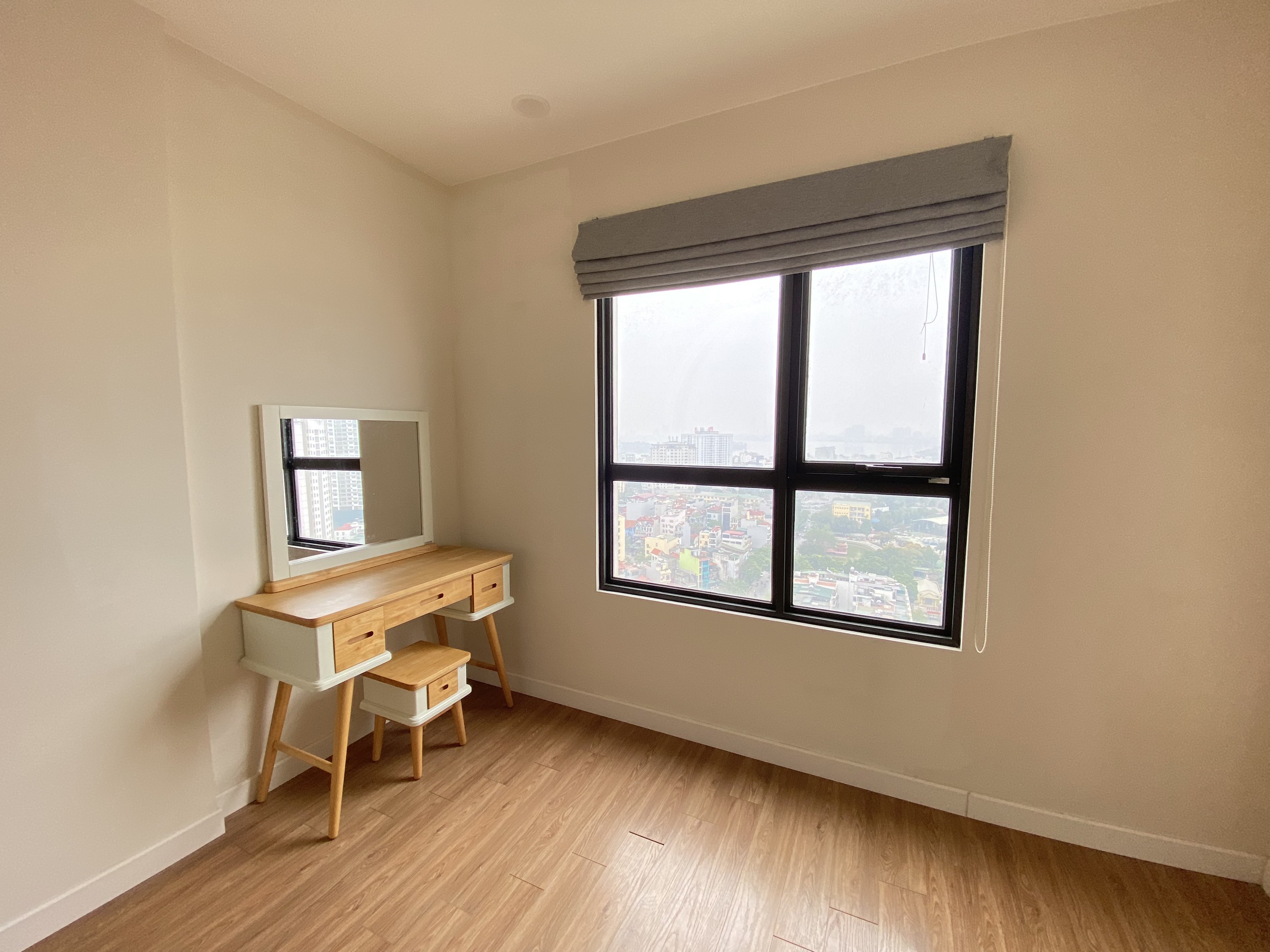 Cho thuê căn hộ 3PN/118m2 full đồ đẹp view Hồ Tây tại Kosmo 7