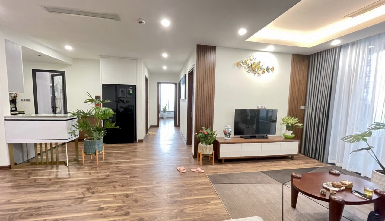 Cho thuê căn hộ 4 ngủ 137m2 full đồ view đẹp tại N01T8 Ngoại Giao Đoàn 2