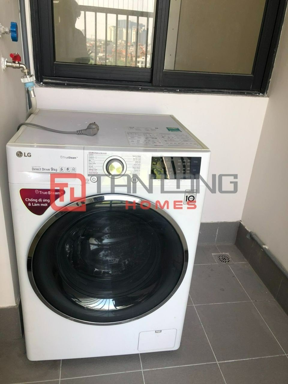 Cho thuê căn hộ 4PN/132m2 tầng cao view công viên hồ điều hòa tại N01T1 14