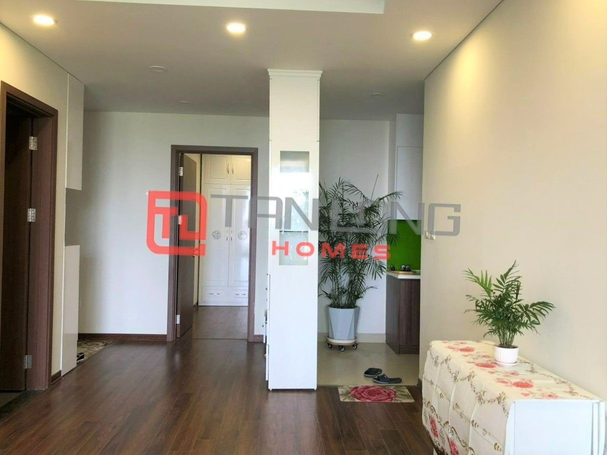 Cho thuê căn hộ 4PN/132m2 tầng cao view công viên hồ điều hòa tại N01T1 3