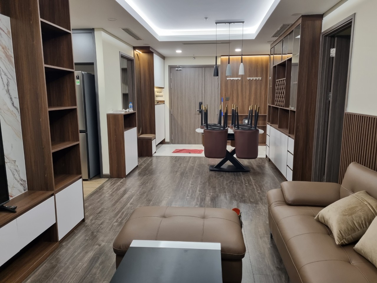 Cho thuê căn hộ 4PN/142m2 full đồ, có slot ô tô, FREE phí dịch vụ tại Han Jardin 3