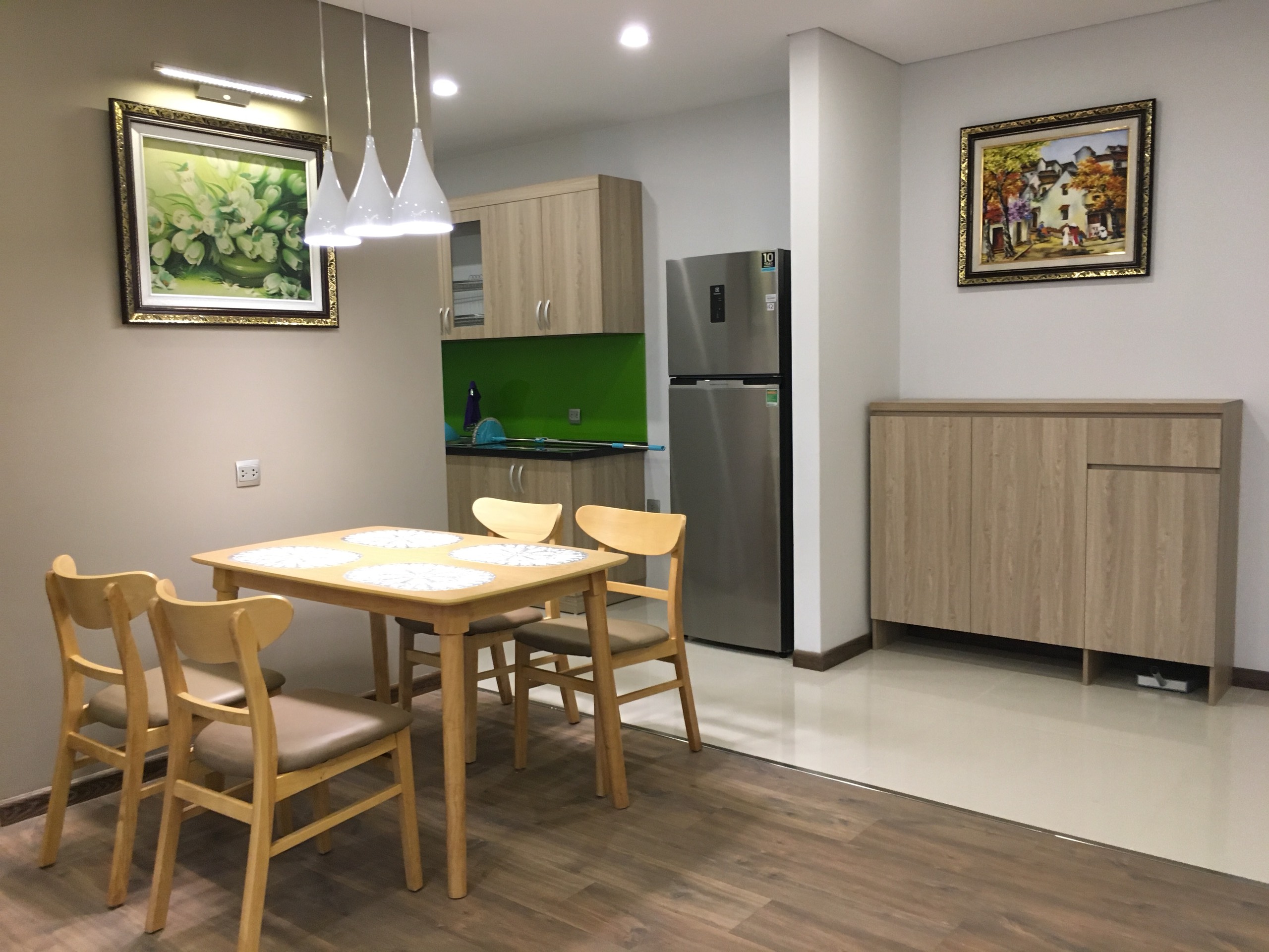 Cho thuê căn hộ 87m2 2 phòng ngủ tòa N01-T4 Phú Mỹ Complex Ngoại Giao Đoàn 4