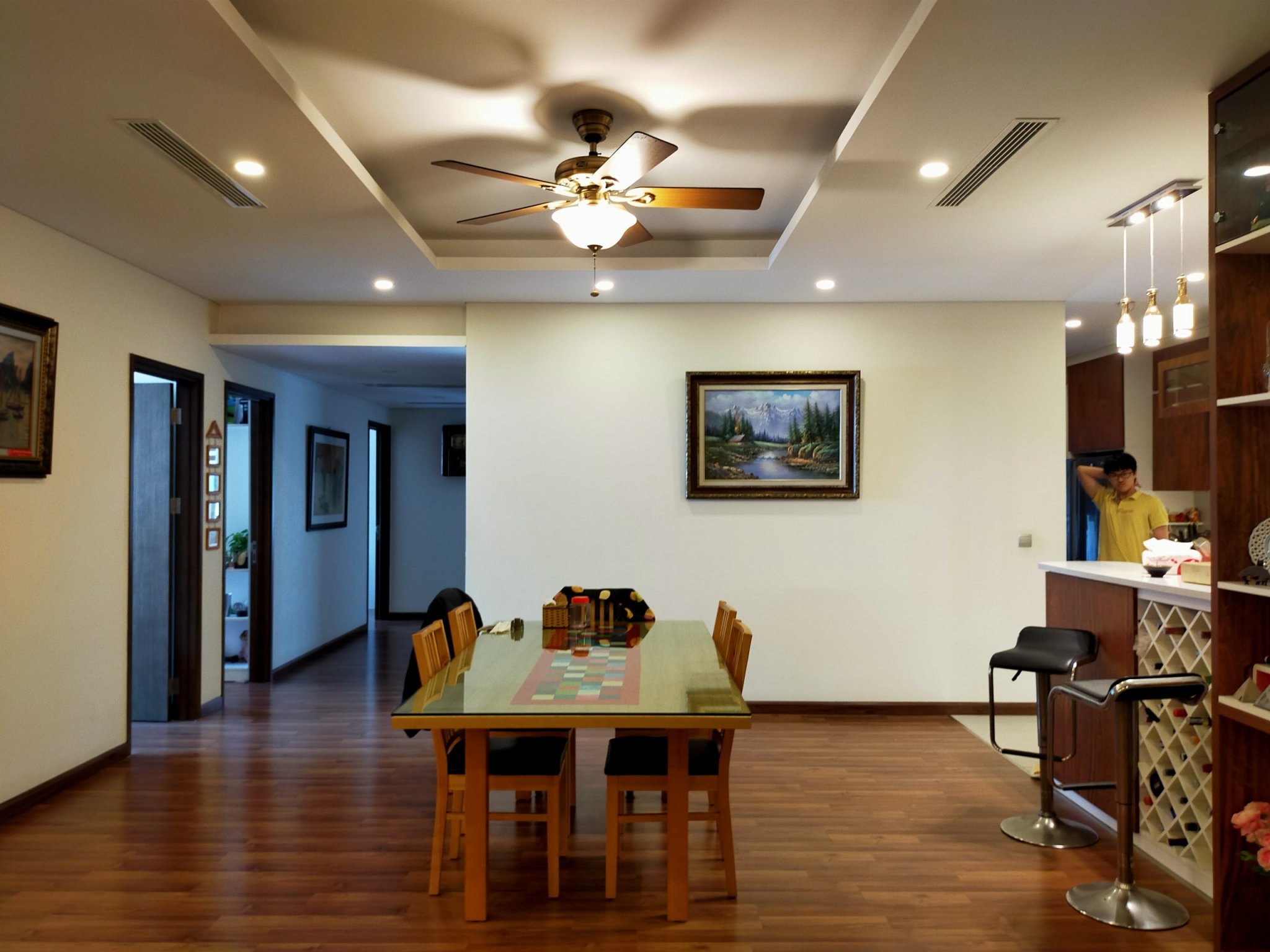 Cho thuê căn hộ chung cư Ngoại Giao Đoàn, tòa N03 - T2, căn hộ 4 phòng ngủ 5