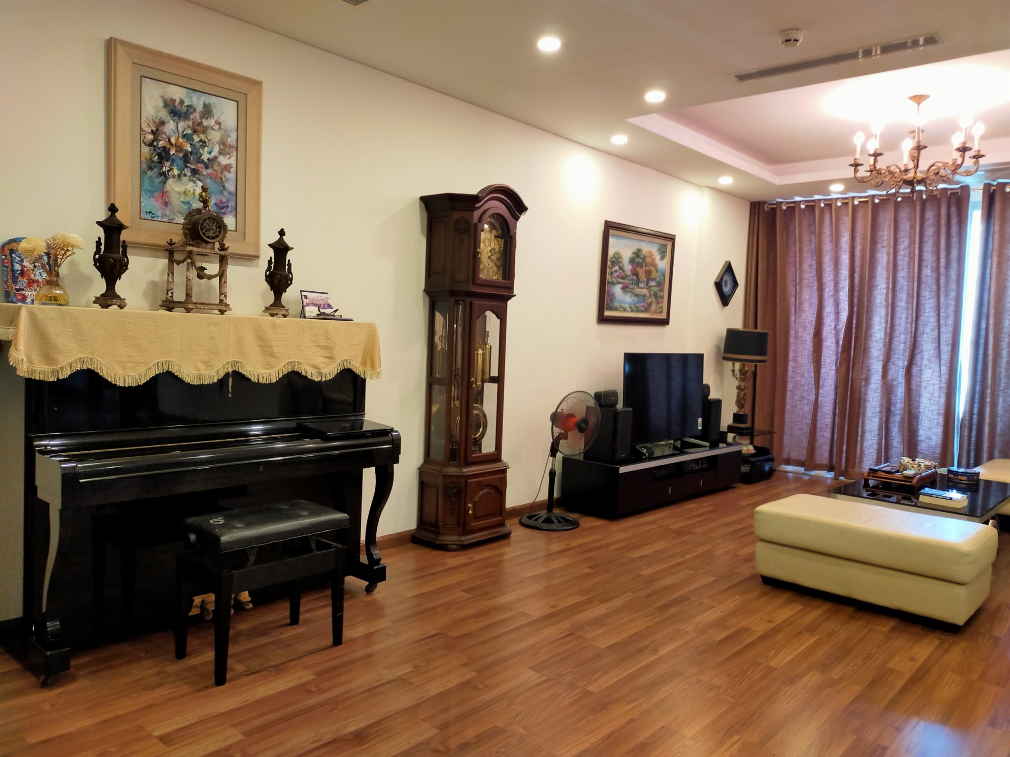 Cho thuê căn hộ chung cư Ngoại Giao Đoàn, tòa N03 - T2, căn hộ 4 phòng ngủ 9