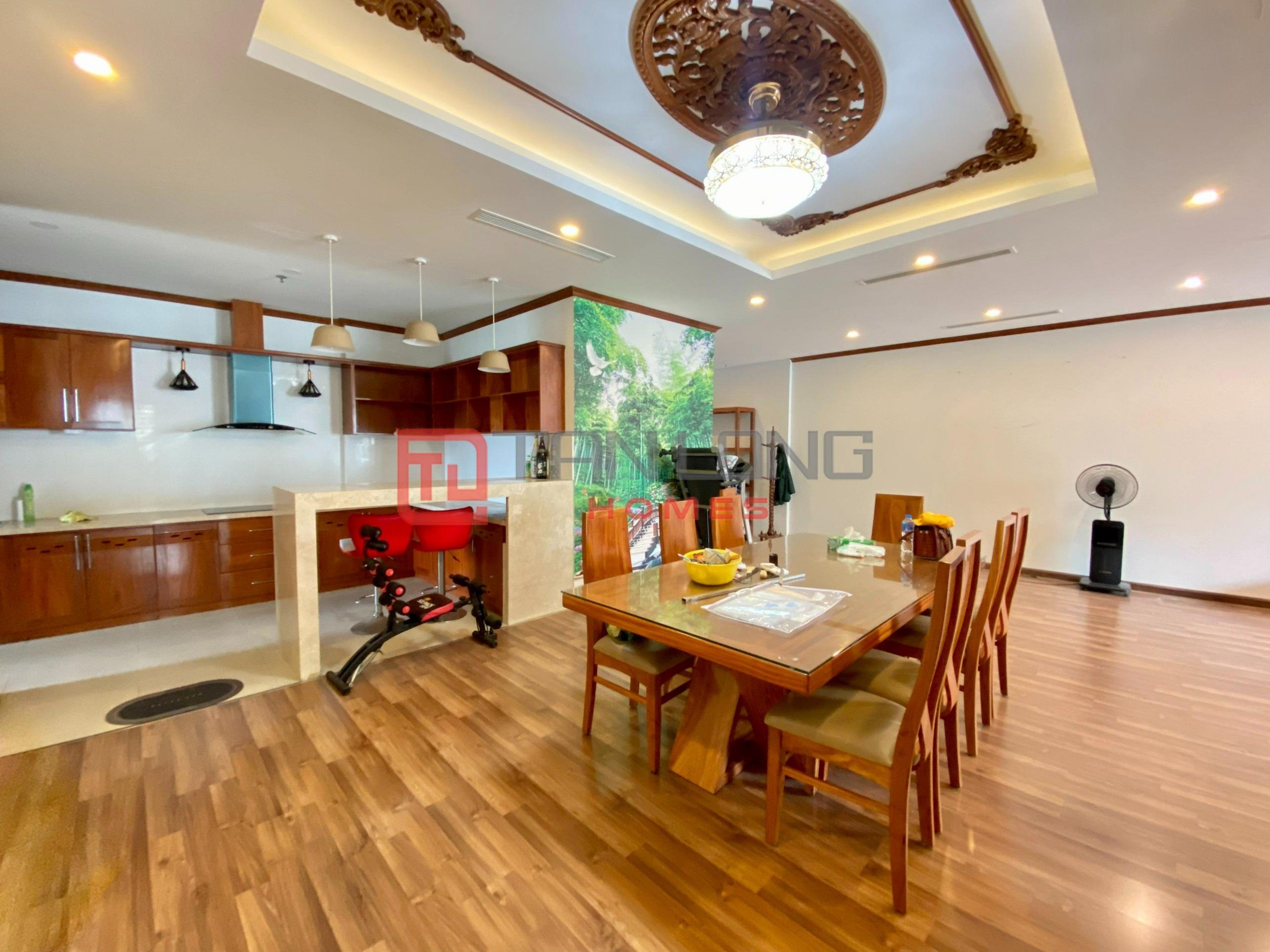 Cho thuê căn hộ Ngoại Giao Đoàn: 4PN/171m2 hướng Đông Nam, full đồ tòa N03T2 5