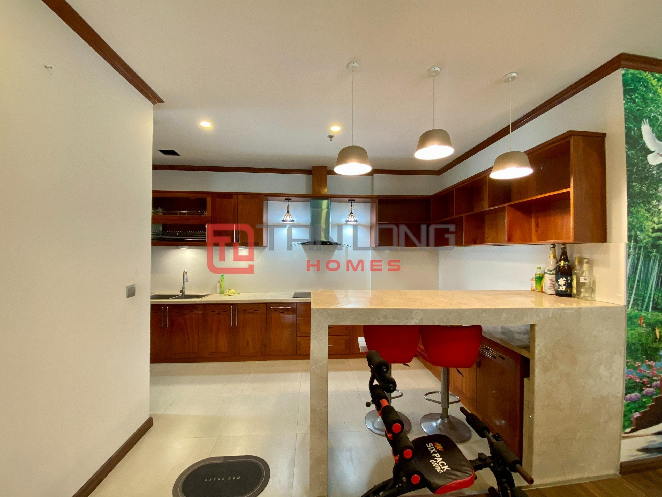 Cho thuê căn hộ Ngoại Giao Đoàn: 4PN/171m2 hướng Đông Nam, full đồ tòa N03T2 7