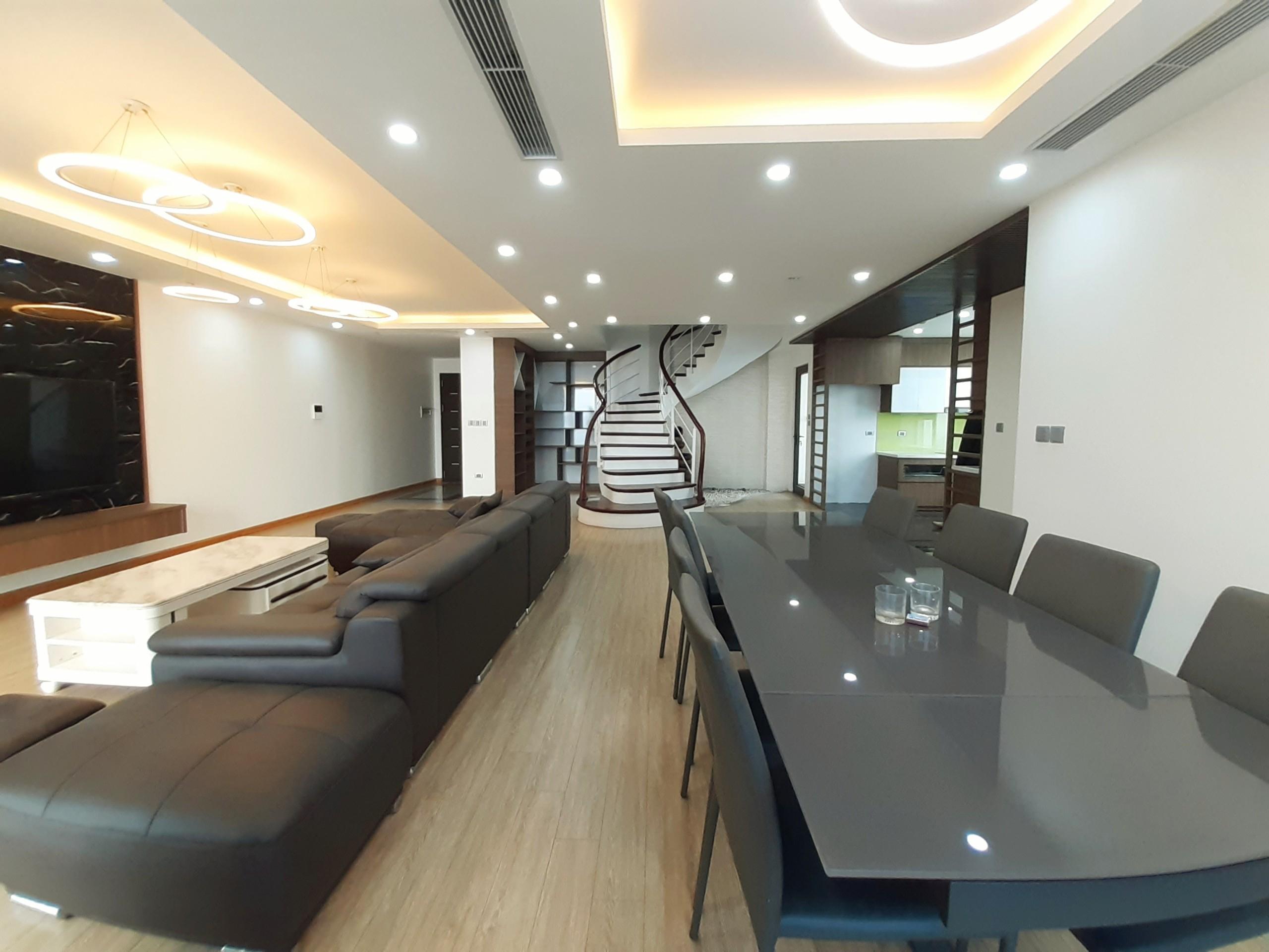 Cho thuê căn hộ penthouse chung cư Ngoại Giao Đoàn, tòa N02 - T3 1