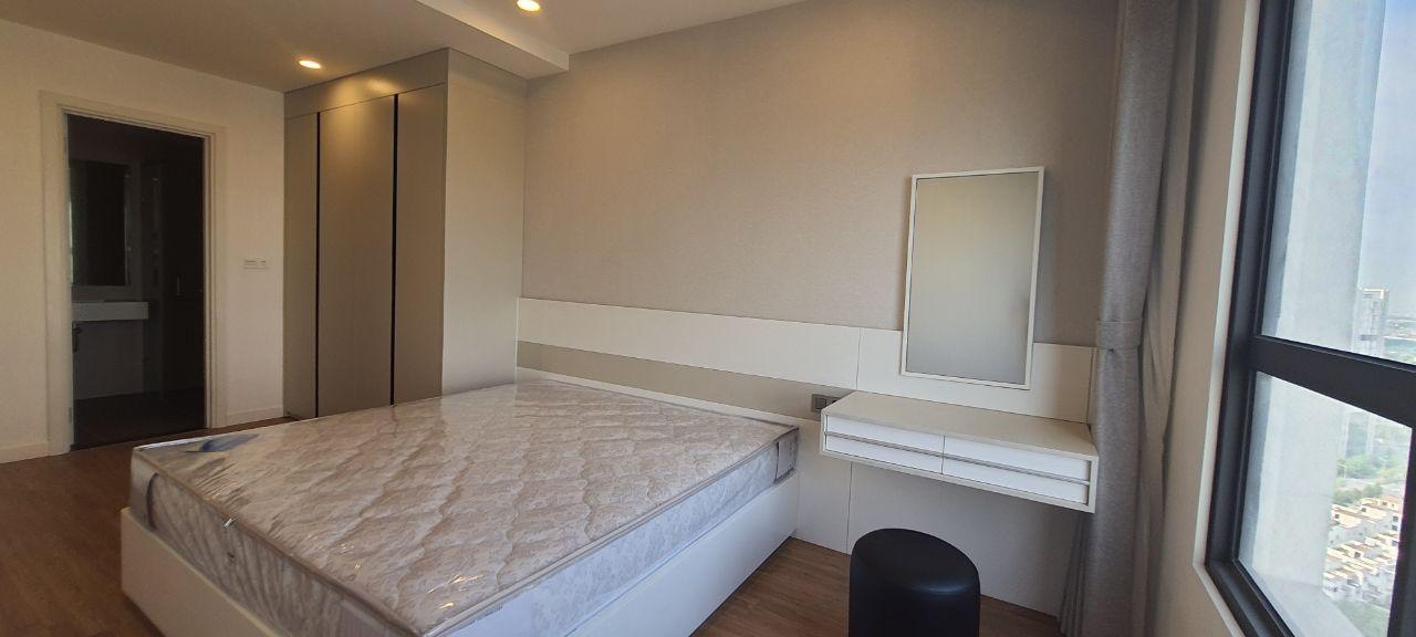 Cho thuê căn hộ tòa Novo Kosmo: 2 ngủ 87m2 full đồ, giá tốt 5