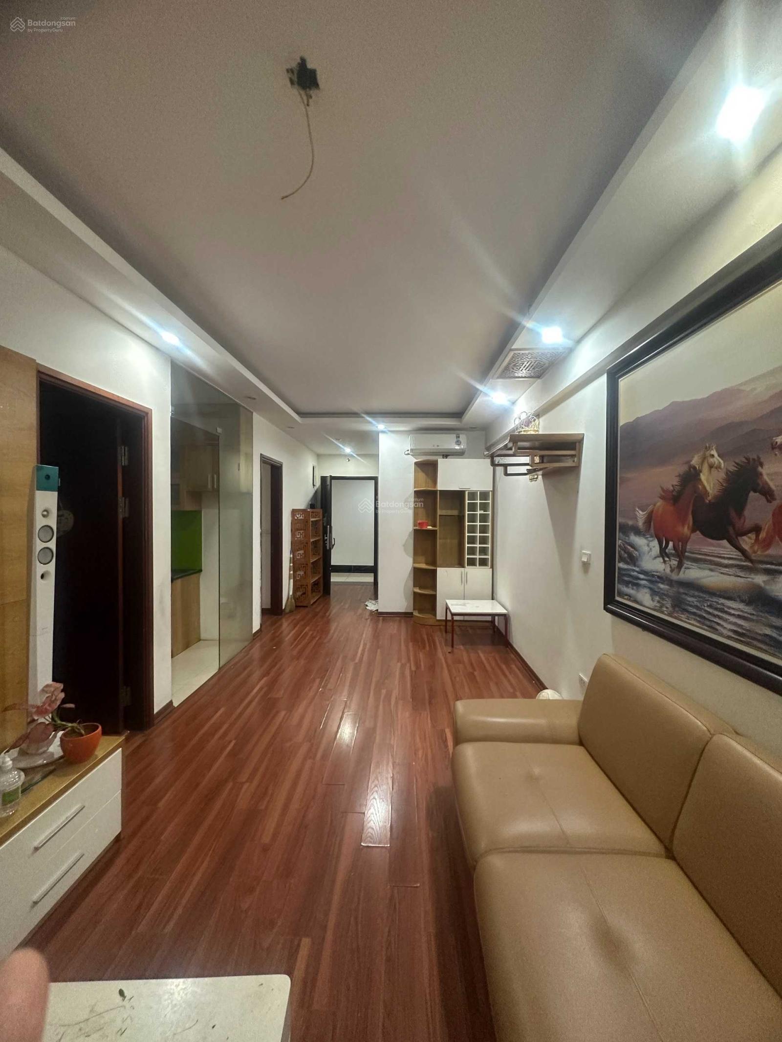 Cho thuê gấp căn hộ chung cư toà B6 Green Stars diện tích 102m2 thiết kế 3 phòng ngủ, tầng cao view thoáng 2