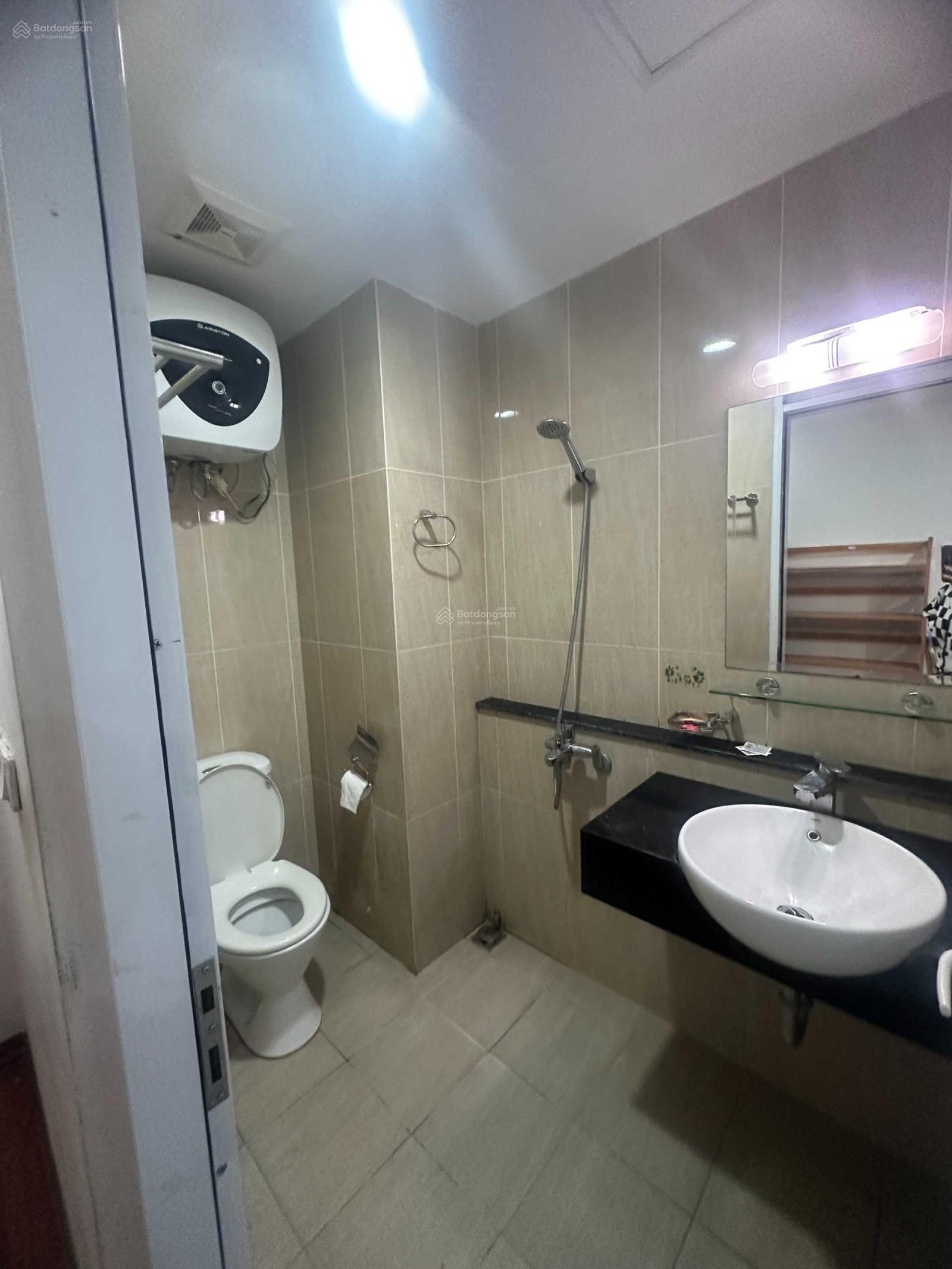 Cho thuê gấp căn hộ chung cư toà B6 Green Stars diện tích 102m2 thiết kế 3 phòng ngủ, tầng cao view thoáng 4