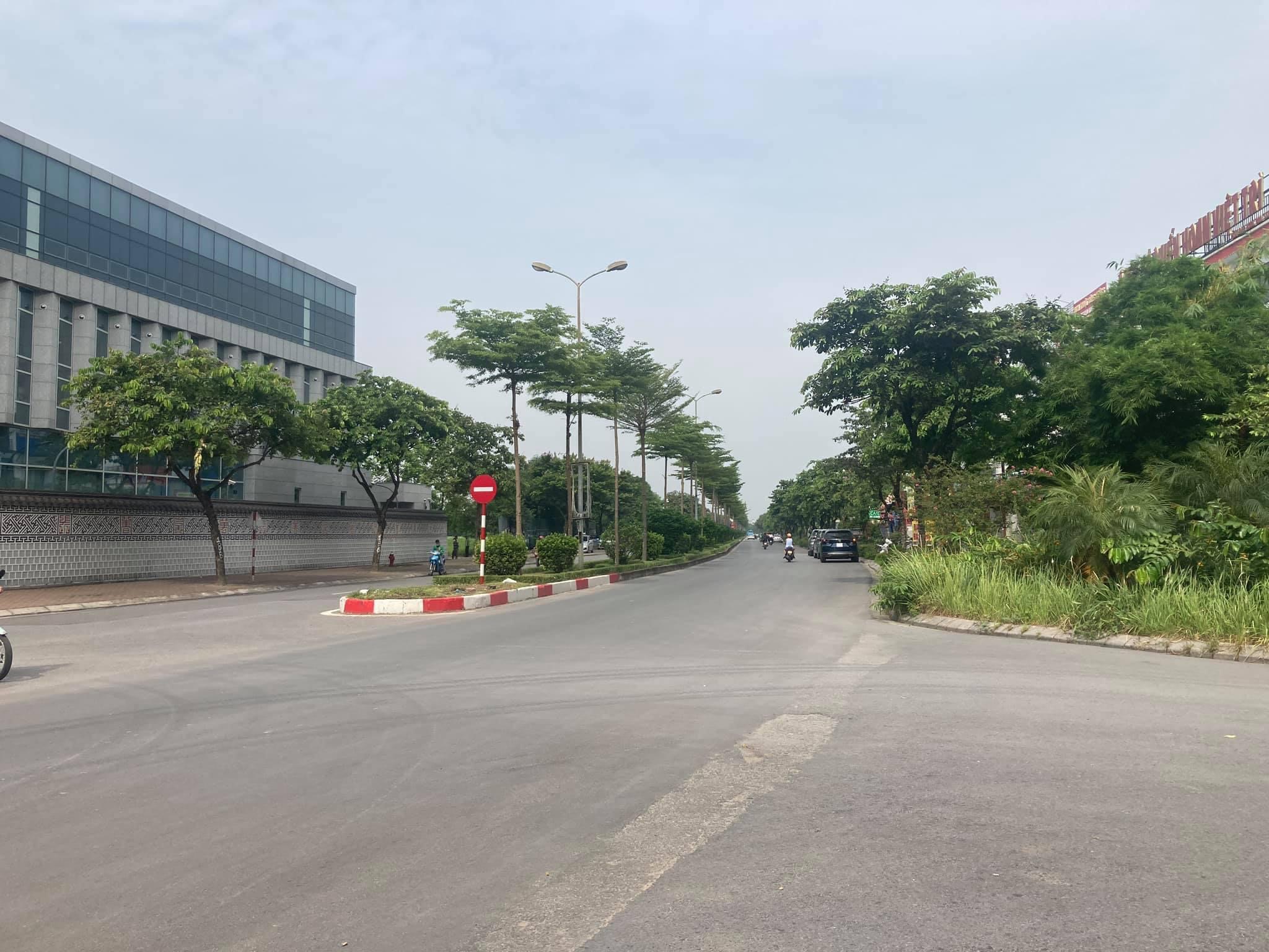 Cho thuê shophouse 120m2 x 4 tầng full đồ đẹp, làm văn phòng, kinh doanh tốt 4