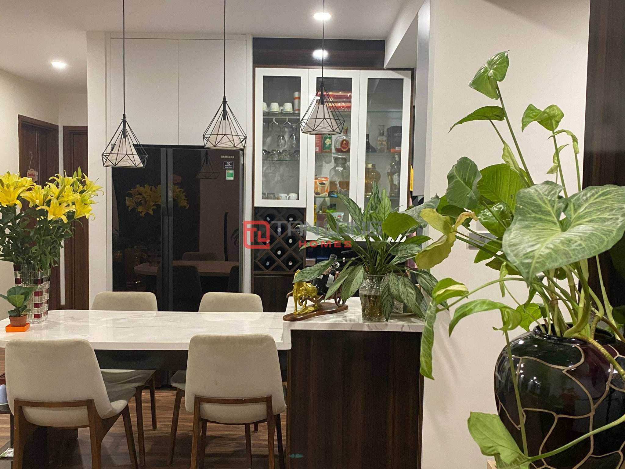 Chuyển nhượng căn 4 ngủ 136,03m2 full đồ mới đẹp tại N01T8 Ngoại Giao Đoàn 4