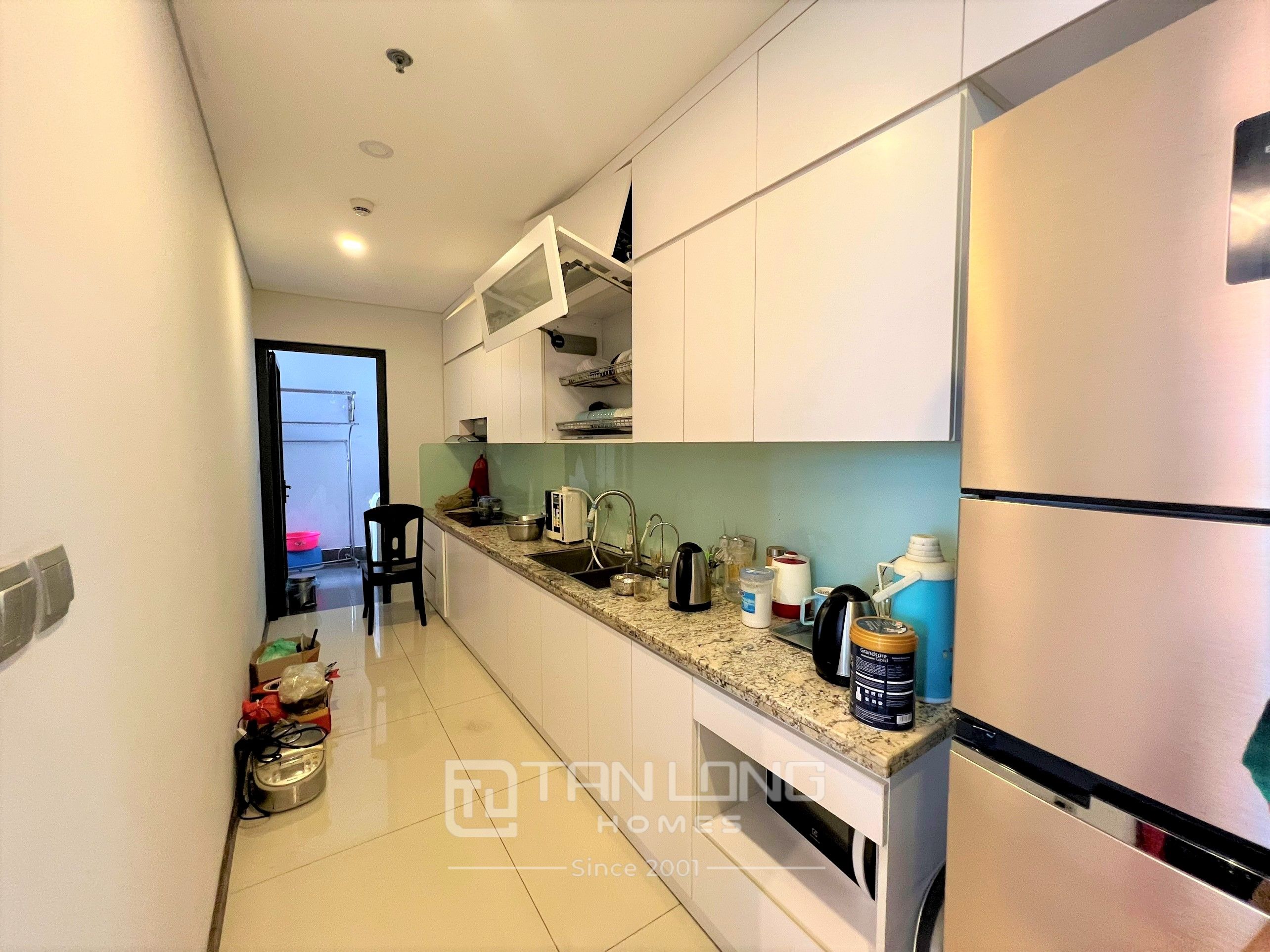 Chuyển nhượng nhanh căn 2PN/87m2 view hồ, đồ cơ bản tại N01T4 2
