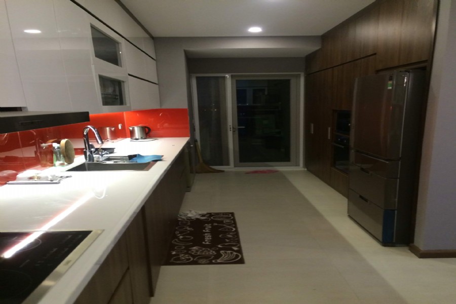 Cozy 4-bedroom apartment for lease in N03T2, Diplomatic Corps, Bac Tu Liem Distr 3