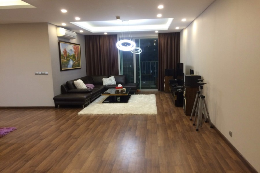 Cozy 4-bedroom apartment for lease in N03T2, Diplomatic Corps, Bac Tu Liem Distr 8