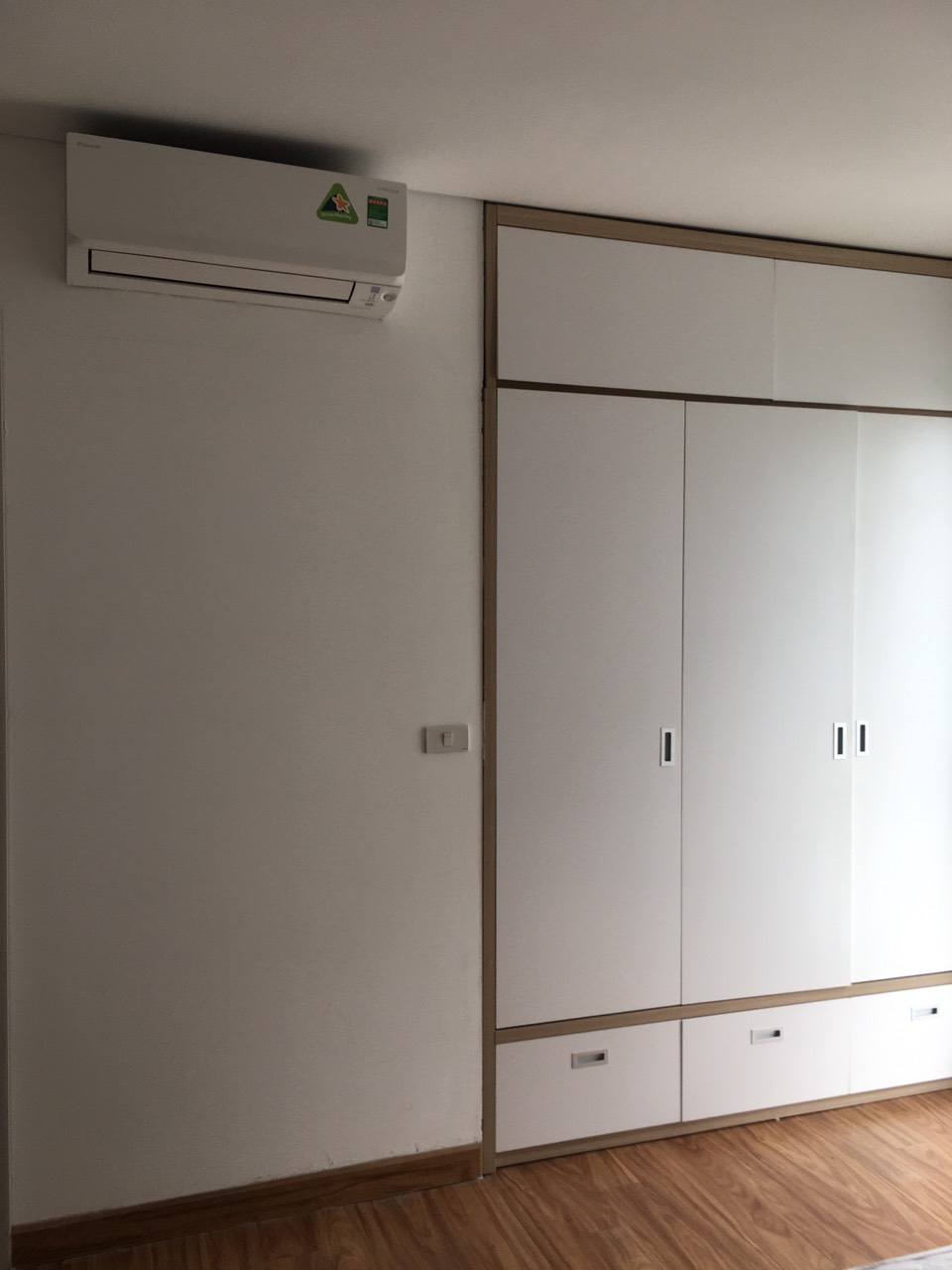 Gia đình chuyển công tác cần bán căn hộ 128m2 tòa N03-T5 khu ngoại giao đoàn quận Bắc Từ Liêm 3