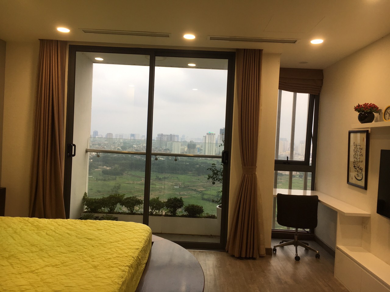 Giá tốt cho thuê căn hộ 3 ngủ, đủ đồ đẹp tầng trung tòa N03-T5, Ngoại Giao Đoàn, 5