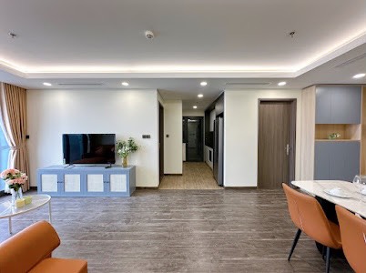 High-floor 3-bedroom apartment, 105m2, with a view of West Lake, in the N01T7 Han Jardin building for rent 1