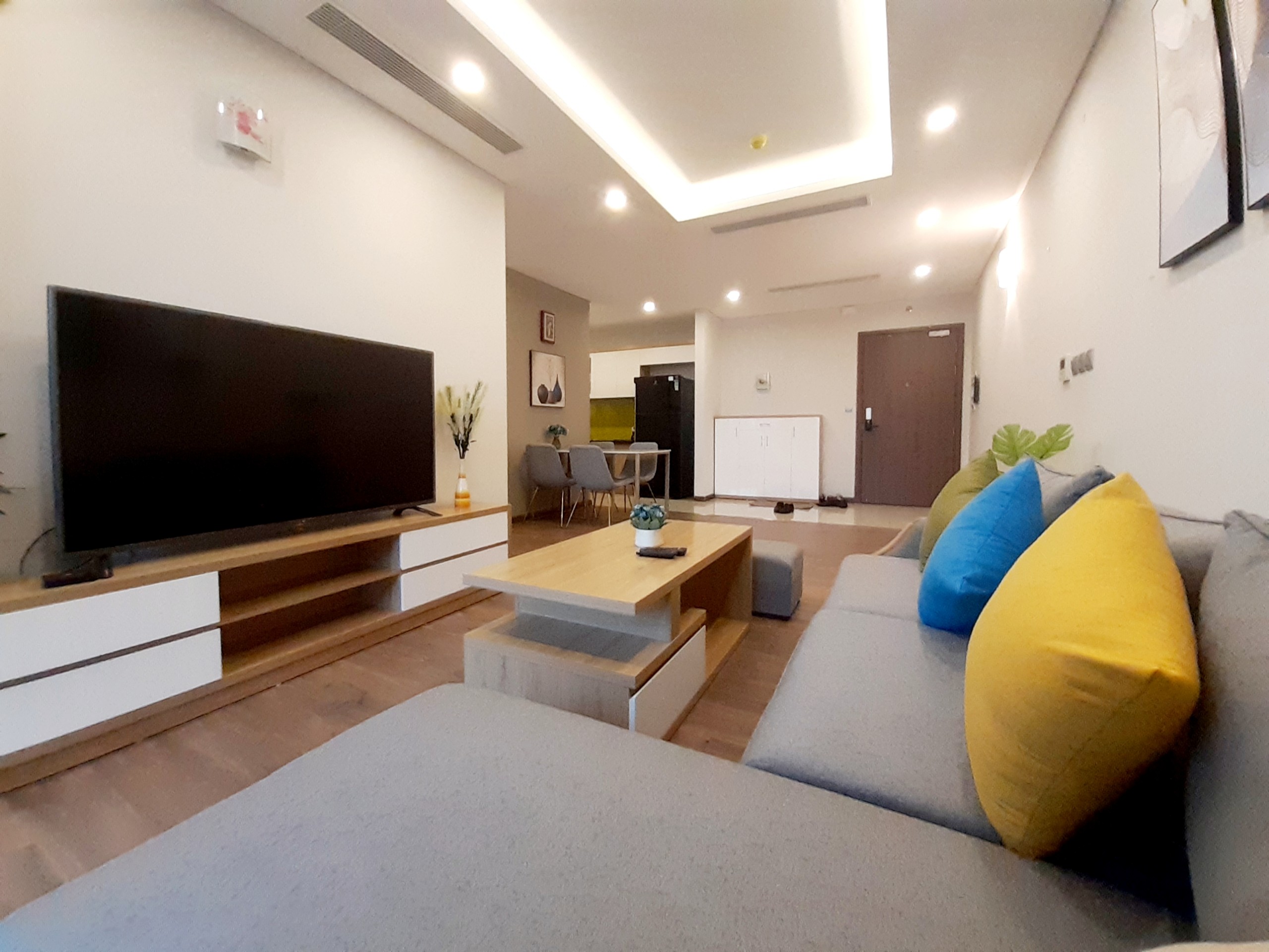 AMAZING 2 bedroom in N01T4 - Phu My Complex, Ngoai Giao Doan Tay Ho Tay for rent