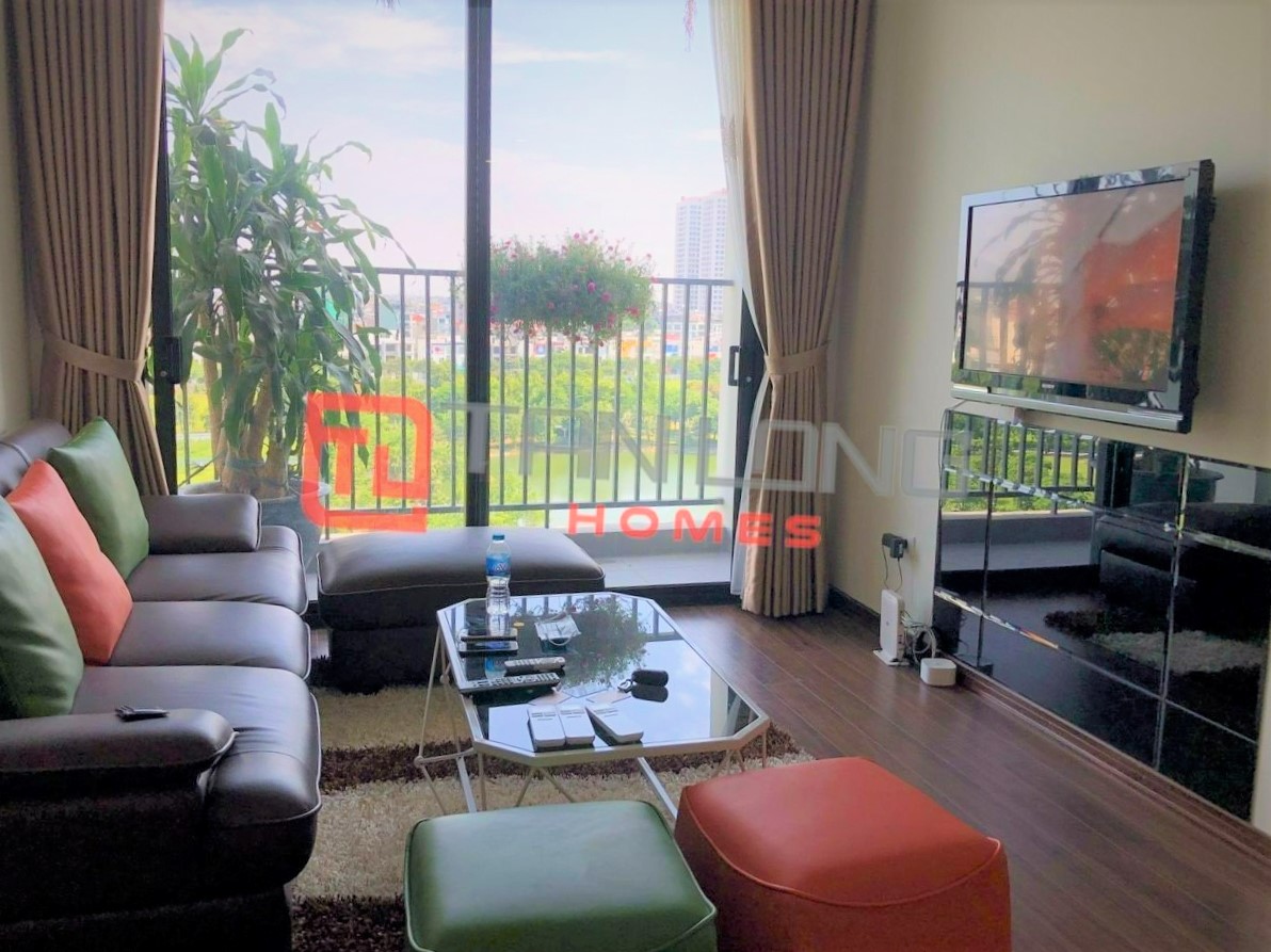 4 bedrooms apartment, 132m2, high floor with lake view for rent in N01T1 Ngoai Giao Doan