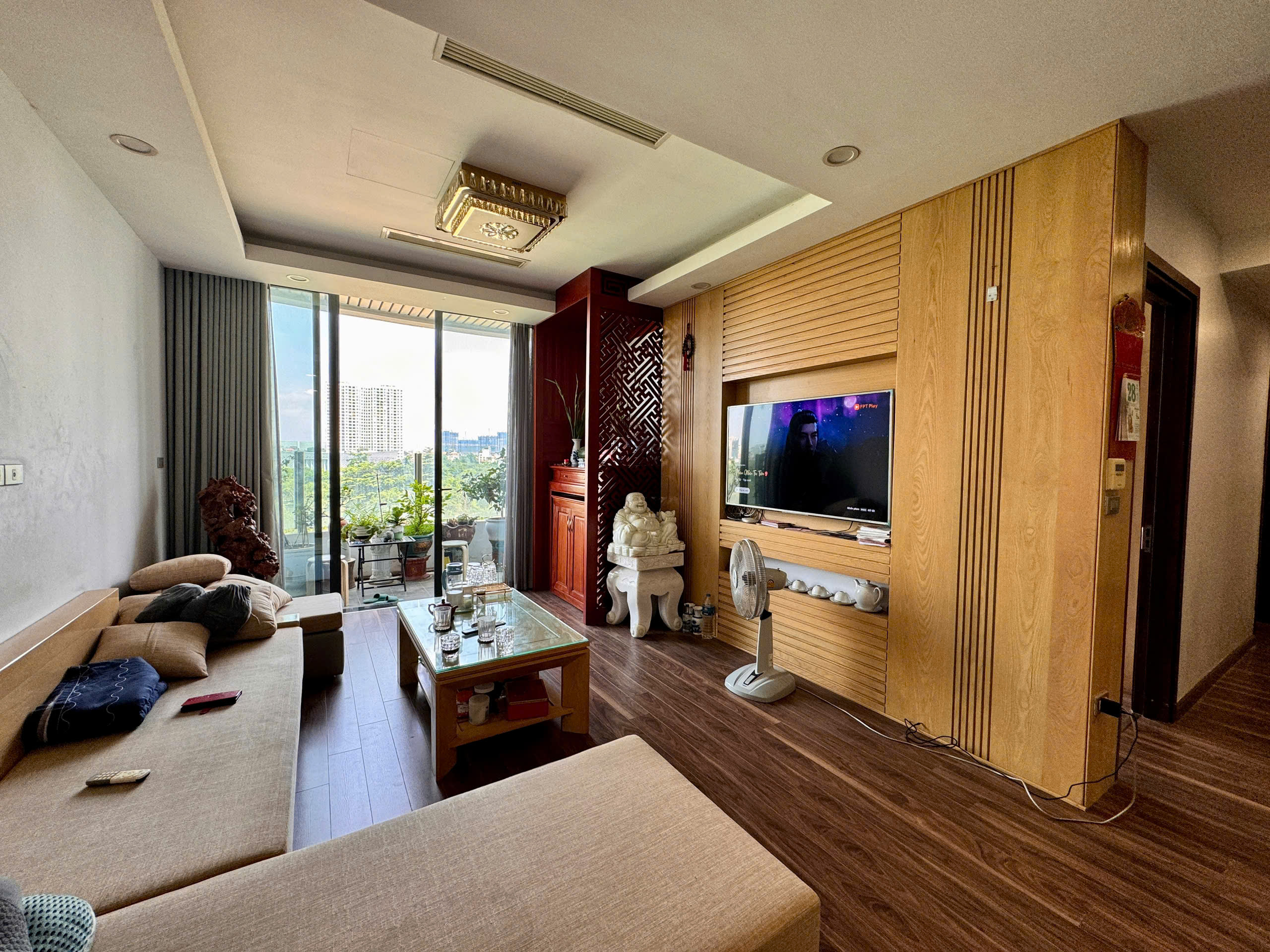 Bán căn góc view Hồ N01T8 Ngoại giao đoàn nội thất đầy đủ