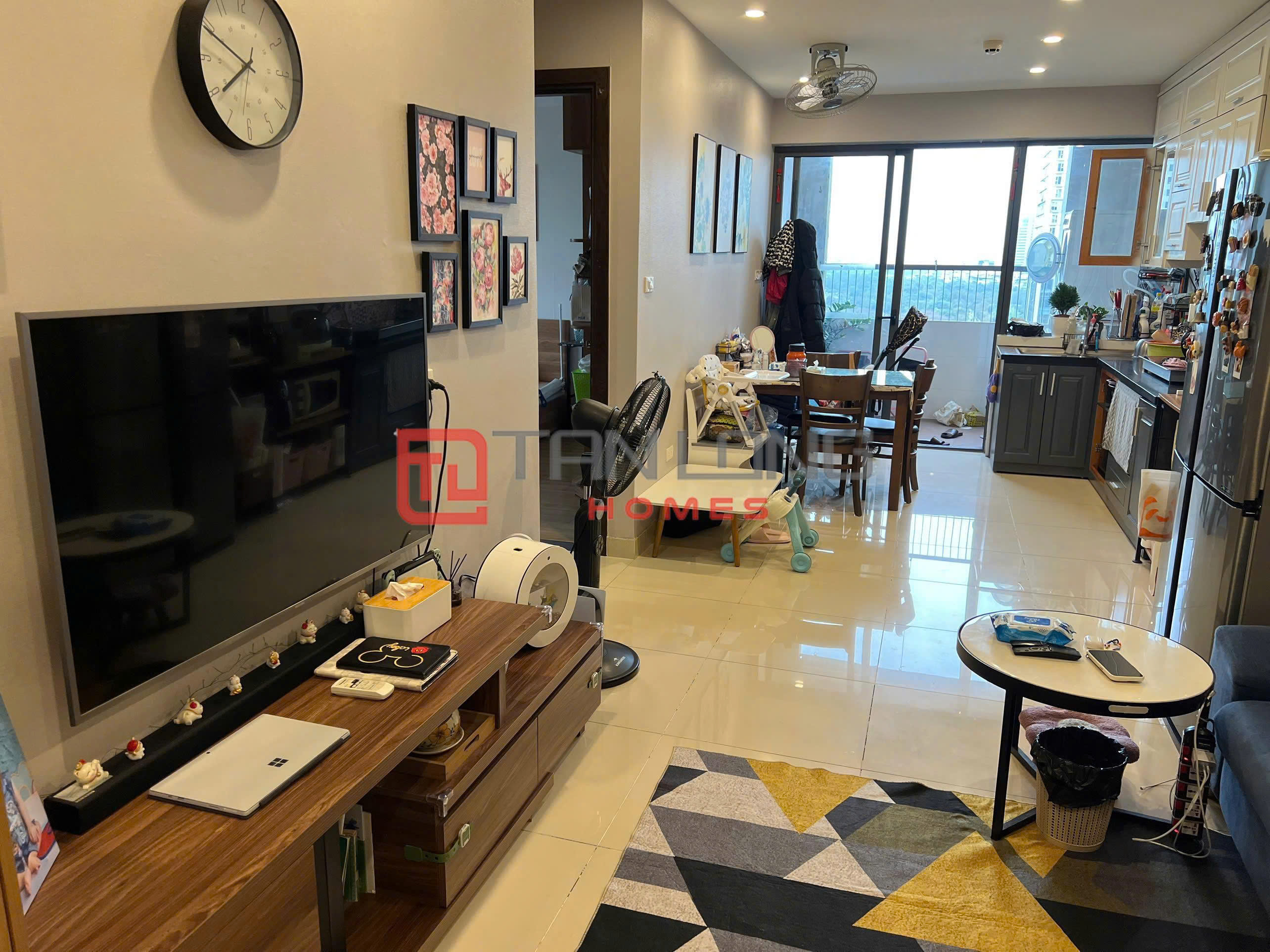 Bán căn hộ 2 ngủ 2WC - DT: 60m2 full nội thất ban công view nội khu giá tốt Ngoại Giao Đoàn