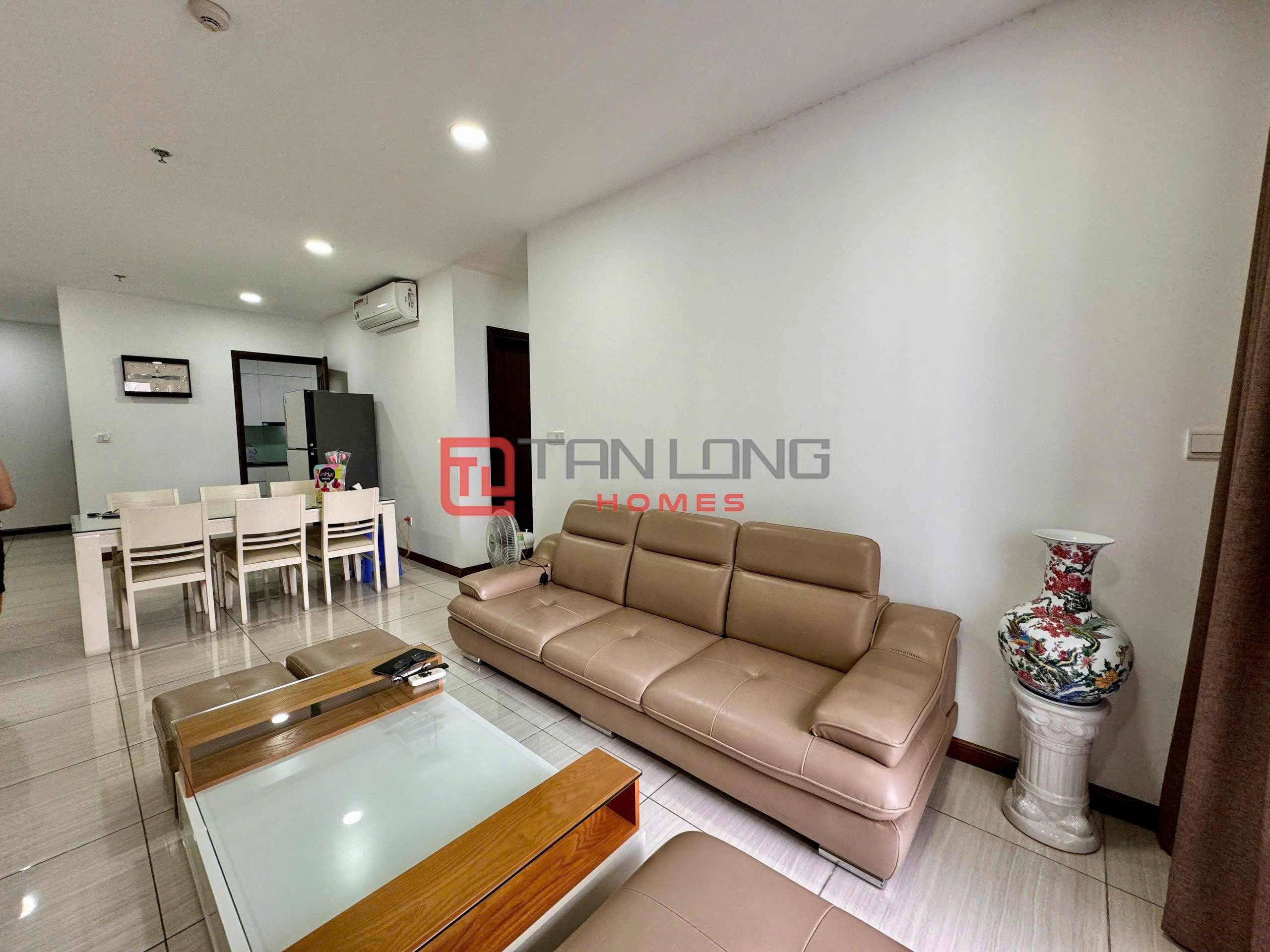 Bán căn hộ 3PN/3WC 3 logia cửa Đông, ban công hướng Bắc đầy đủ nội thất - Sổ đổ tòa N03T4 Ngoại Giao Đoàn