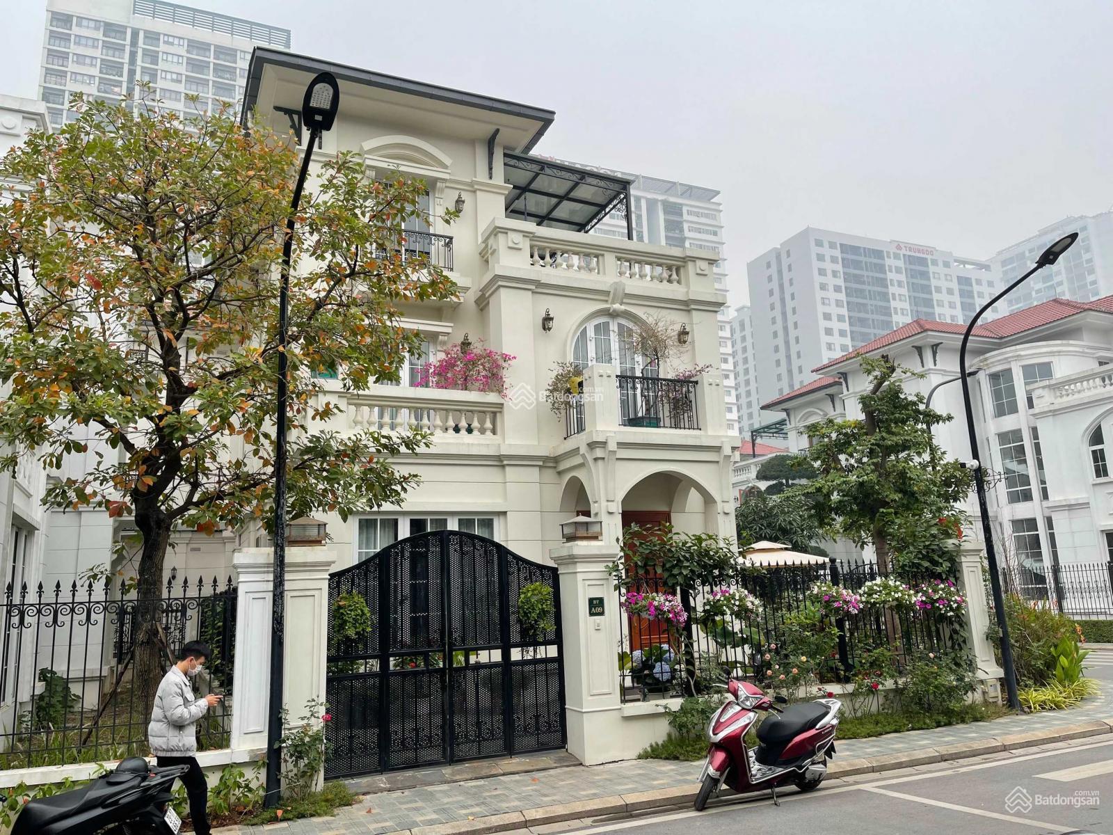 Cần bán nhanh biệt thự đơn lập căn góc diện tích 259m2 tại Embassy Garden Ngoại Giao Đoàn